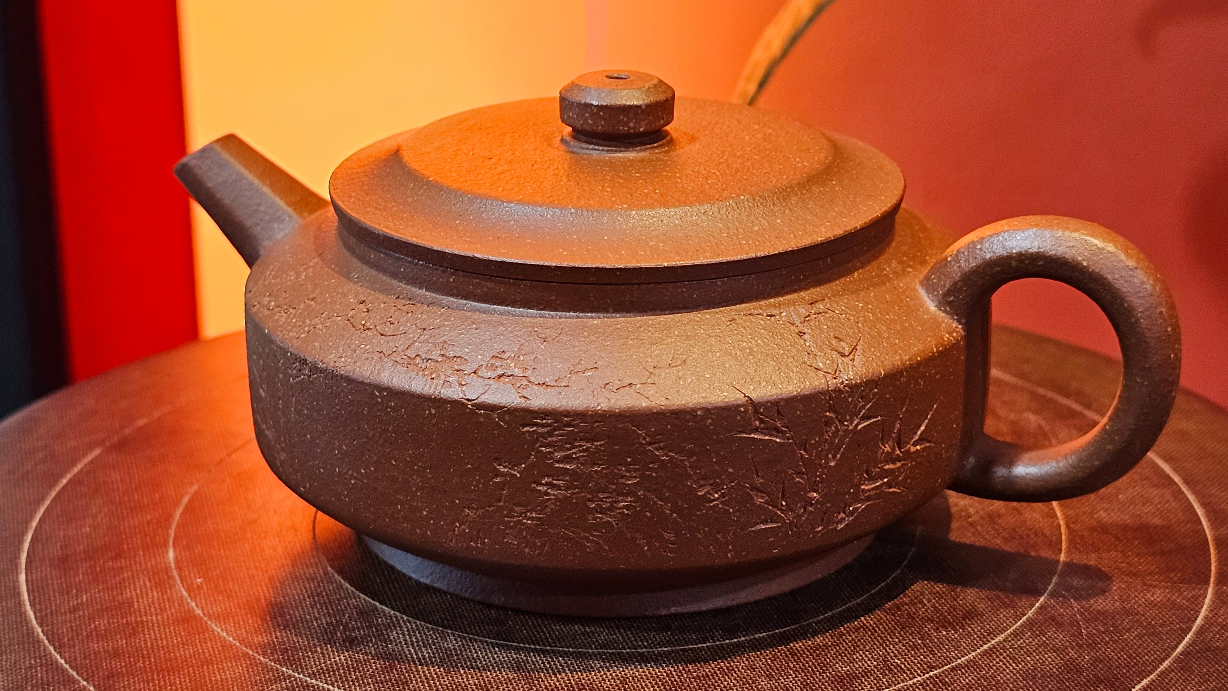 Zhou Pan《周盘》, 167.9ml, Hong Jiang Po Ni 红降坡泥, by Craftsman Zhu Shu 朱舒!~Engraving of Bamboos and Verse by Craftsman Mu Shan 牧山 ~ Congratulations to Mr B.H.S.! 1146hrs 7th Oct 2025, Jakarta! Indonesia🇮🇩!