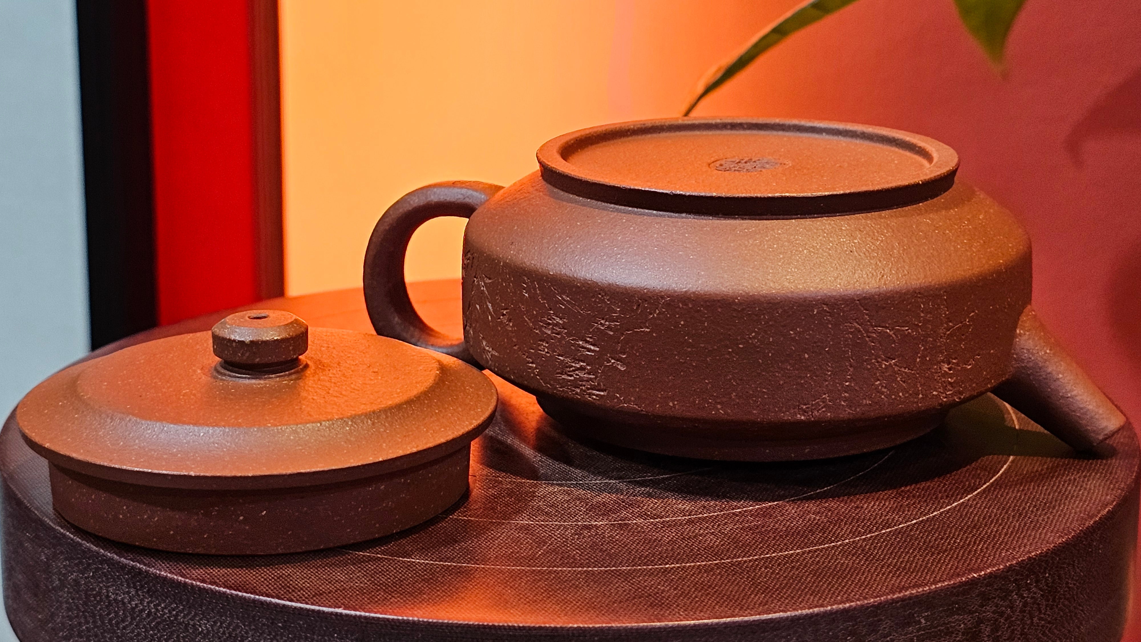 Zhou Pan《周盘》, 167.9ml, Hong Jiang Po Ni 红降坡泥, by Craftsman Zhu Shu 朱舒!~Engraving of Bamboos and Verse by Craftsman Mu Shan 牧山 ~ Congratulations to Mr B.H.S.! 1146hrs 7th Oct 2025, Jakarta! Indonesia🇮🇩!