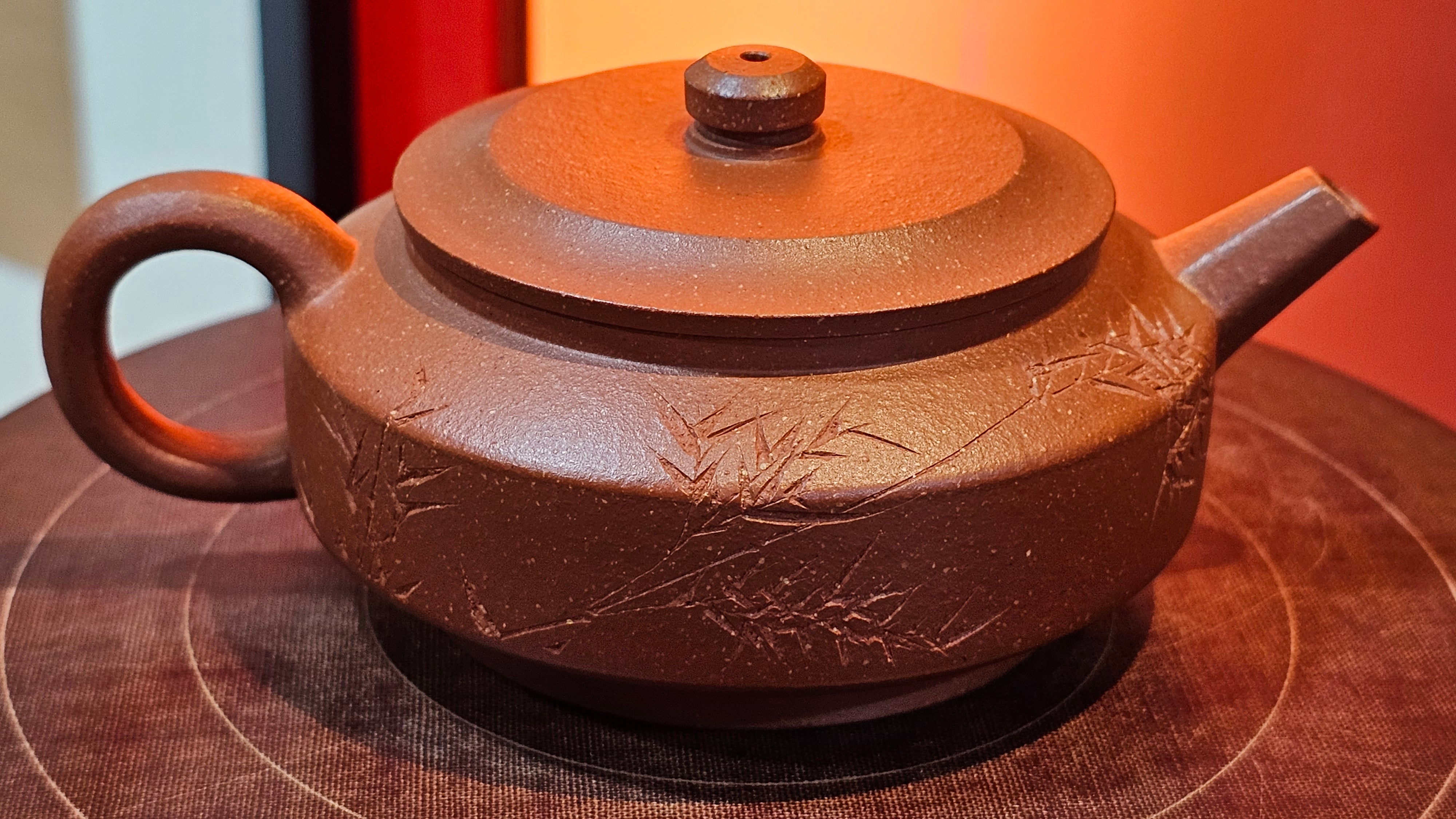 Zhou Pan《周盘》, 167.3ml, Hong Jiang Po Ni 红降坡泥, by Craftsman Zhu Shu 朱舒!~Engraving of Bamboos and Verse by Craftsman Mu Shan 牧山 ~ Congratulations!to Dr L.L, 1520hrs 9th Oct 2025, Ventura, CA!