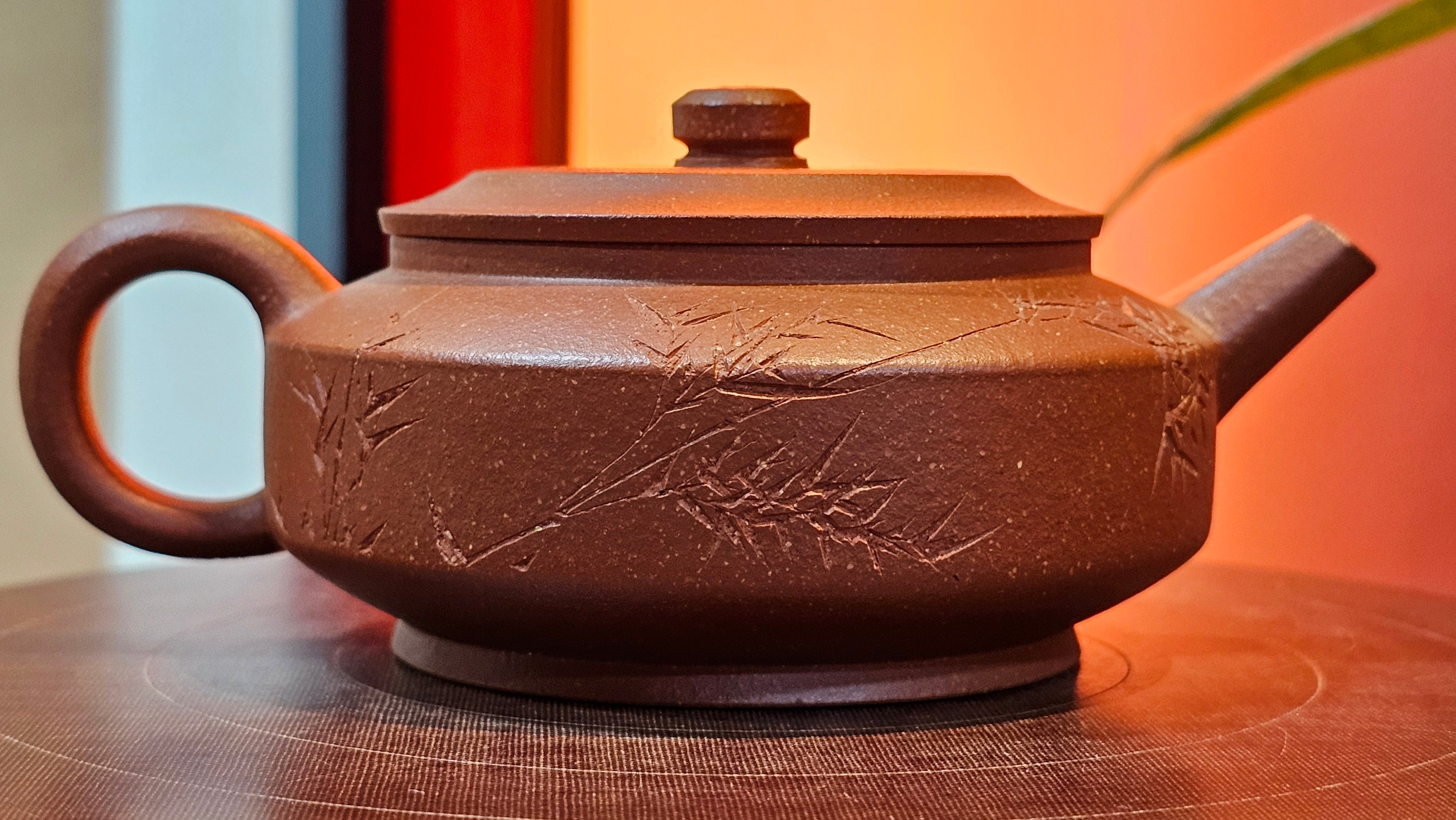 Zhou Pan《周盘》, 167.3ml, Hong Jiang Po Ni 红降坡泥, by Craftsman Zhu Shu 朱舒!~Engraving of Bamboos and Verse by Craftsman Mu Shan 牧山 ~ Congratulations!to Dr L.L, 1520hrs 9th Oct 2025, Ventura, CA!