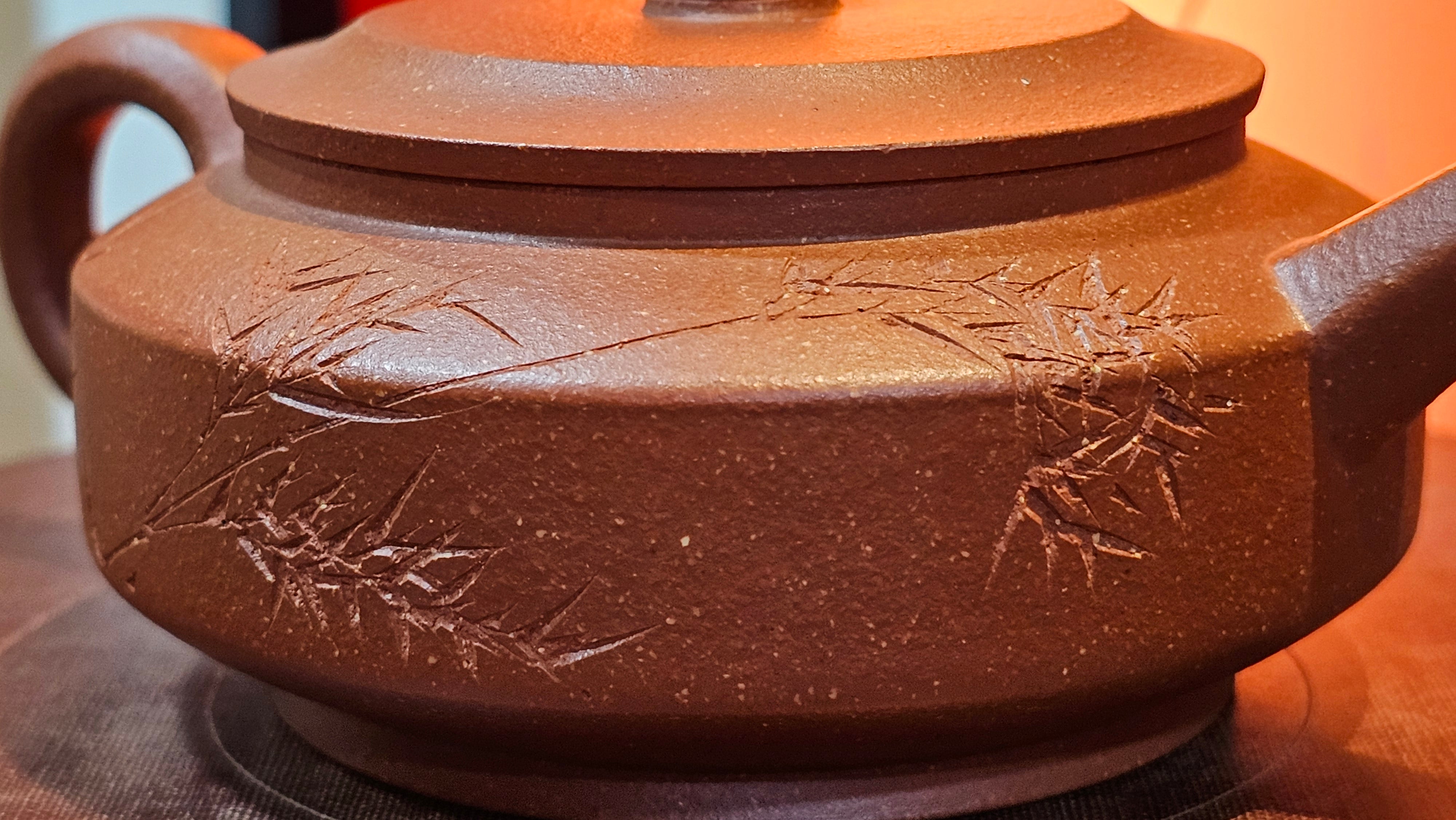 Zhou Pan《周盘》, 167.3ml, Hong Jiang Po Ni 红降坡泥, by Craftsman Zhu Shu 朱舒!~Engraving of Bamboos and Verse by Craftsman Mu Shan 牧山 ~ Congratulations!to Dr L.L, 1520hrs 9th Oct 2025, Ventura, CA!