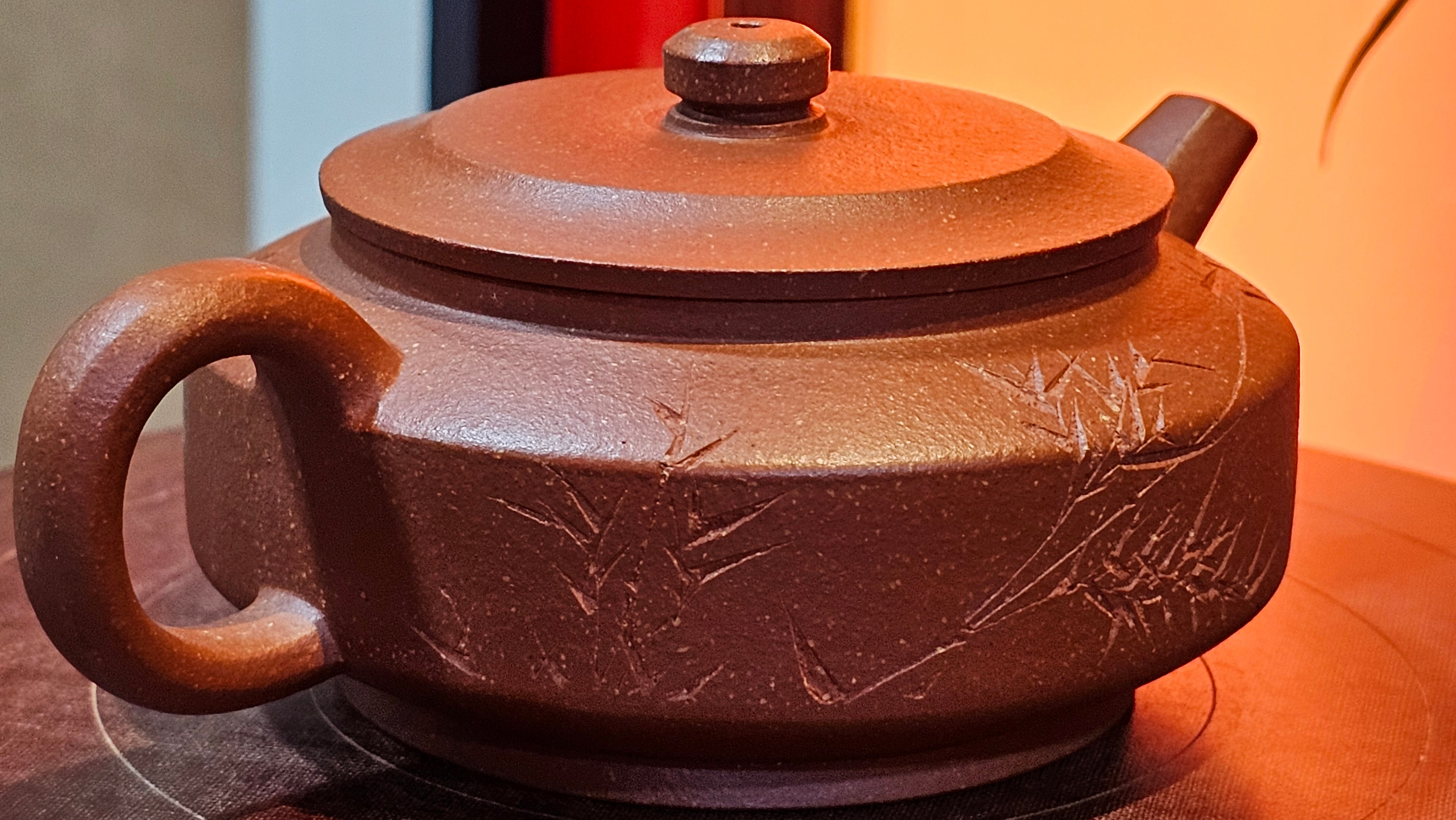 Zhou Pan《周盘》, 167.3ml, Hong Jiang Po Ni 红降坡泥, by Craftsman Zhu Shu 朱舒!~Engraving of Bamboos and Verse by Craftsman Mu Shan 牧山 ~ Congratulations!to Dr L.L, 1520hrs 9th Oct 2025, Ventura, CA!