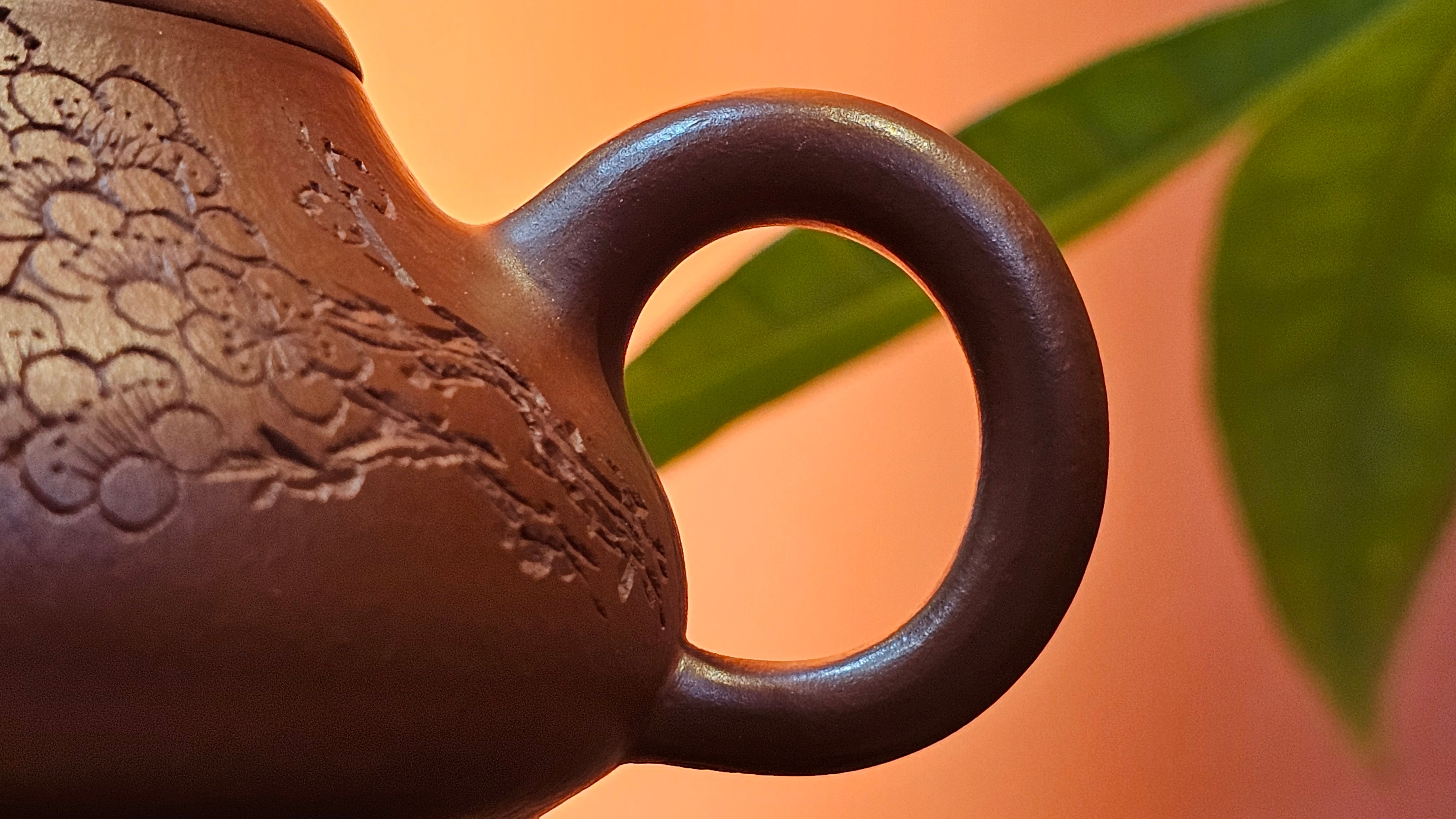 Han Tang Shi Piao 汉棠石瓢, 168.6ml, Xiao Mei Yao Zhu Ni 小煤窑朱泥, by Craftsman Shi Yun 石芸, Engraving by Craftsman Yi De Shu 刻绘 ~ 一德书 ~!Congratulations to Mr C.B.! 0117hrs 13th Oct 2025. Inglewood! CA.