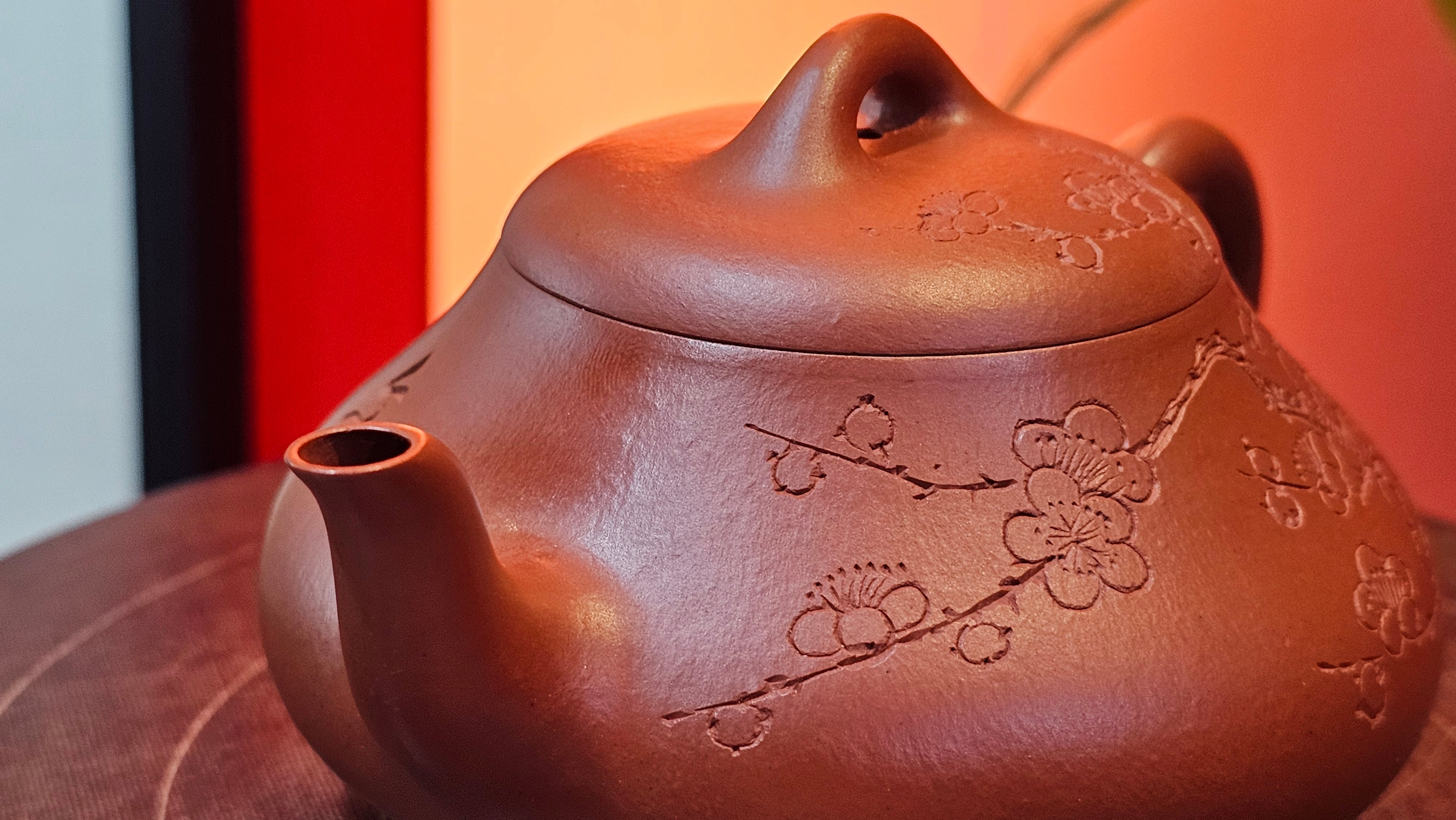 Han Tang Shi Piao 汉棠石瓢, 168.6ml, Xiao Mei Yao Zhu Ni 小煤窑朱泥, by Craftsman Shi Yun 石芸, Engraving by Craftsman Yi De Shu 刻绘 ~ 一德书 ~!Congratulations to Mr C.B.! 0117hrs 13th Oct 2025. Inglewood! CA.