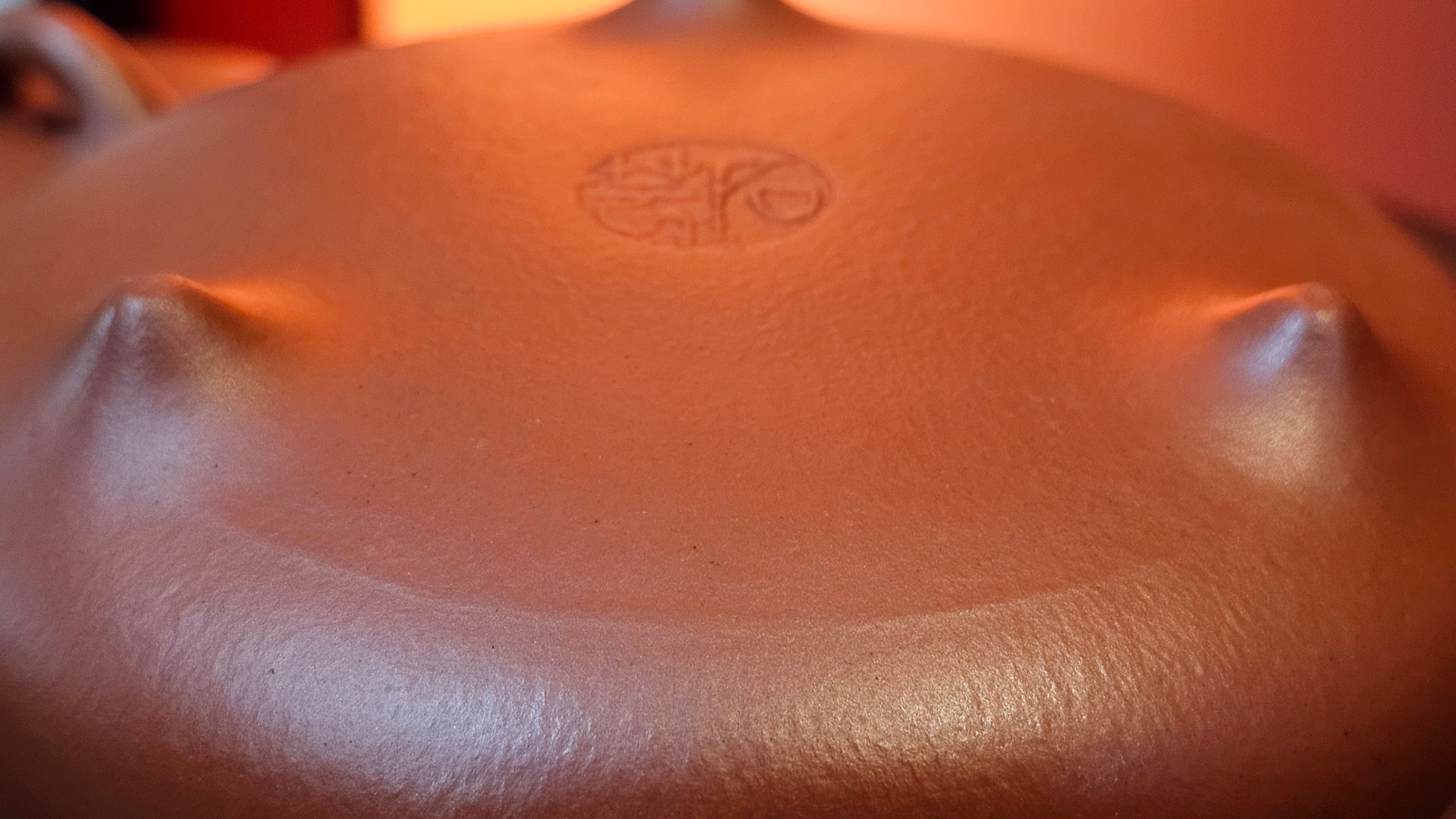 Han Tang Shi Piao 汉棠石瓢, 168.6ml, Xiao Mei Yao Zhu Ni 小煤窑朱泥, by Craftsman Shi Yun 石芸, Engraving by Craftsman Yi De Shu 刻绘 ~ 一德书 ~!Congratulations to Mr C.B.! 0117hrs 13th Oct 2025. Inglewood! CA.