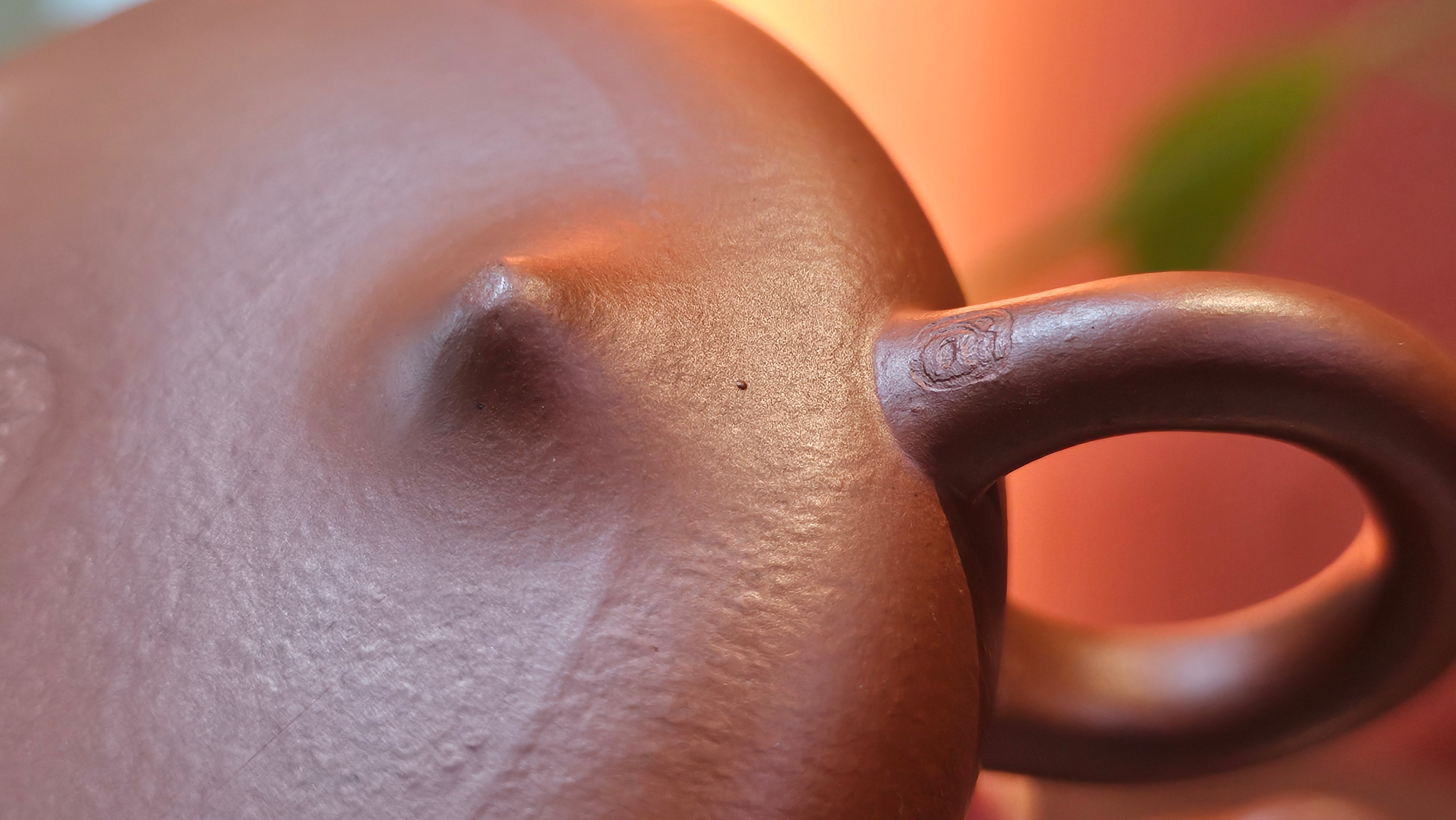 Han Tang Shi Piao 汉棠石瓢, 168.6ml, Xiao Mei Yao Zhu Ni 小煤窑朱泥, by Craftsman Shi Yun 石芸, Engraving by Craftsman Yi De Shu 刻绘 ~ 一德书 ~!Congratulations to Mr C.B.! 0117hrs 13th Oct 2025. Inglewood! CA.