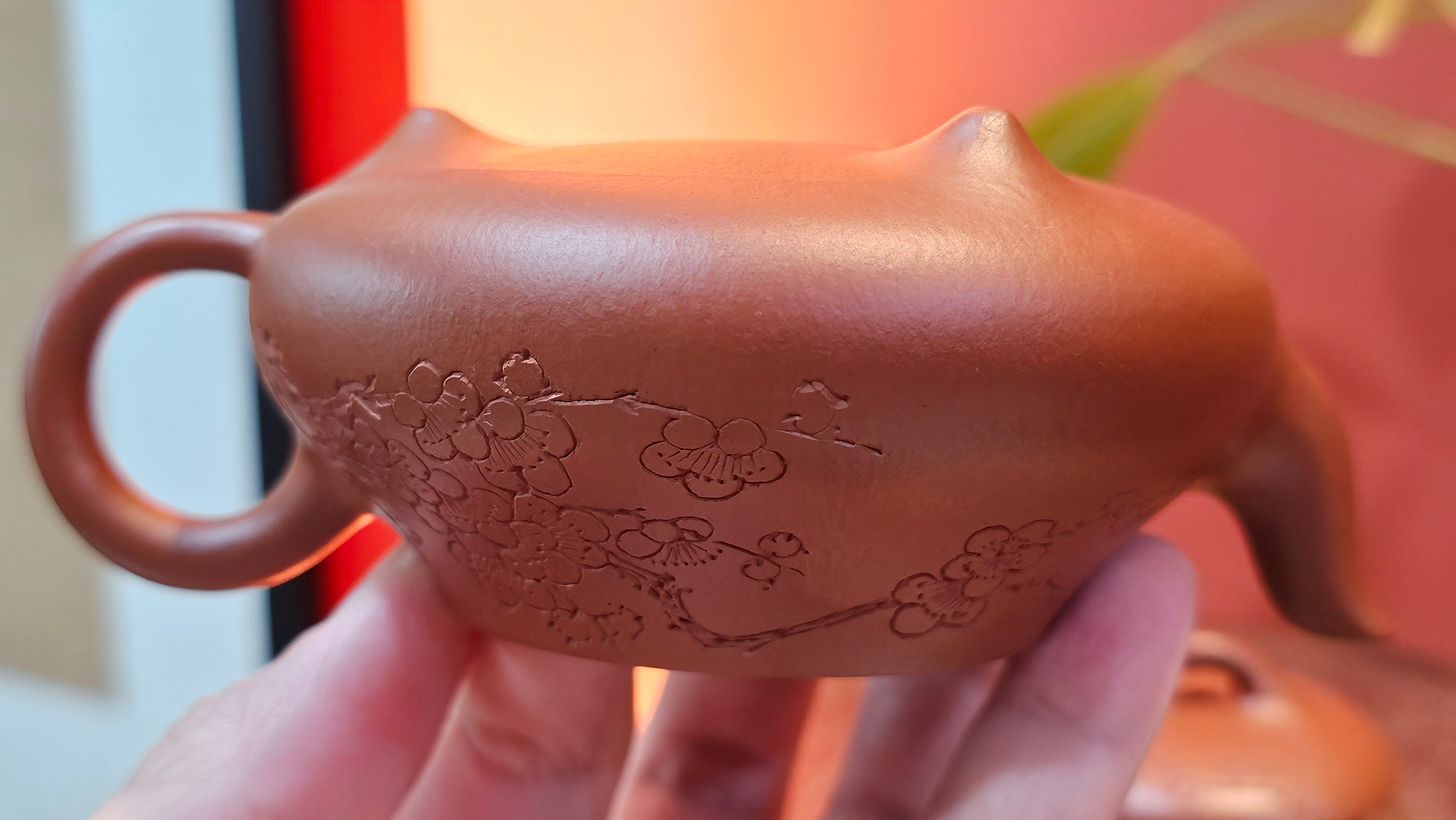 Han Tang Shi Piao 汉棠石瓢, 168.6ml, Xiao Mei Yao Zhu Ni 小煤窑朱泥, by Craftsman Shi Yun 石芸, Engraving by Craftsman Yi De Shu 刻绘 ~ 一德书 ~!Congratulations to Mr C.B.! 0117hrs 13th Oct 2025. Inglewood! CA.