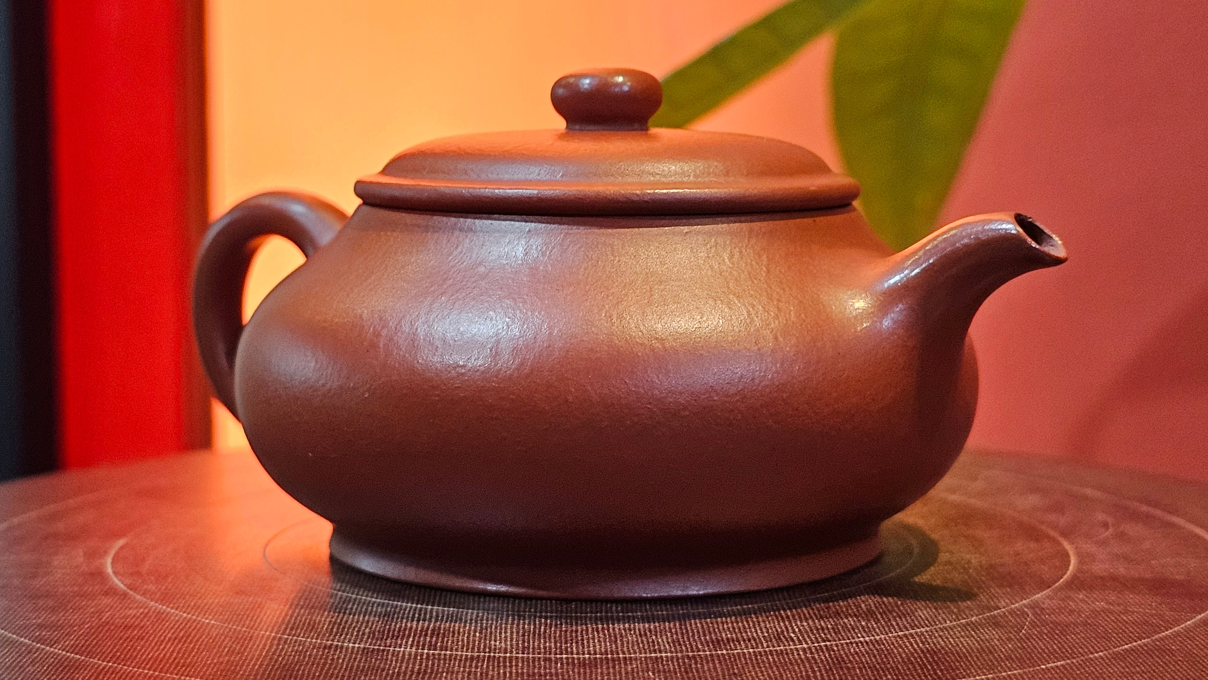 Ming Lu 明炉, 128.5ml, Xiao Mei Yao Zhu Ni 小煤窑朱泥, by our Collaborative Craftsman Wang Xing 王兴 ~!Congratulations to Mr M.K.! 1927hrs 15th Oct 2025, Monroe, WA!