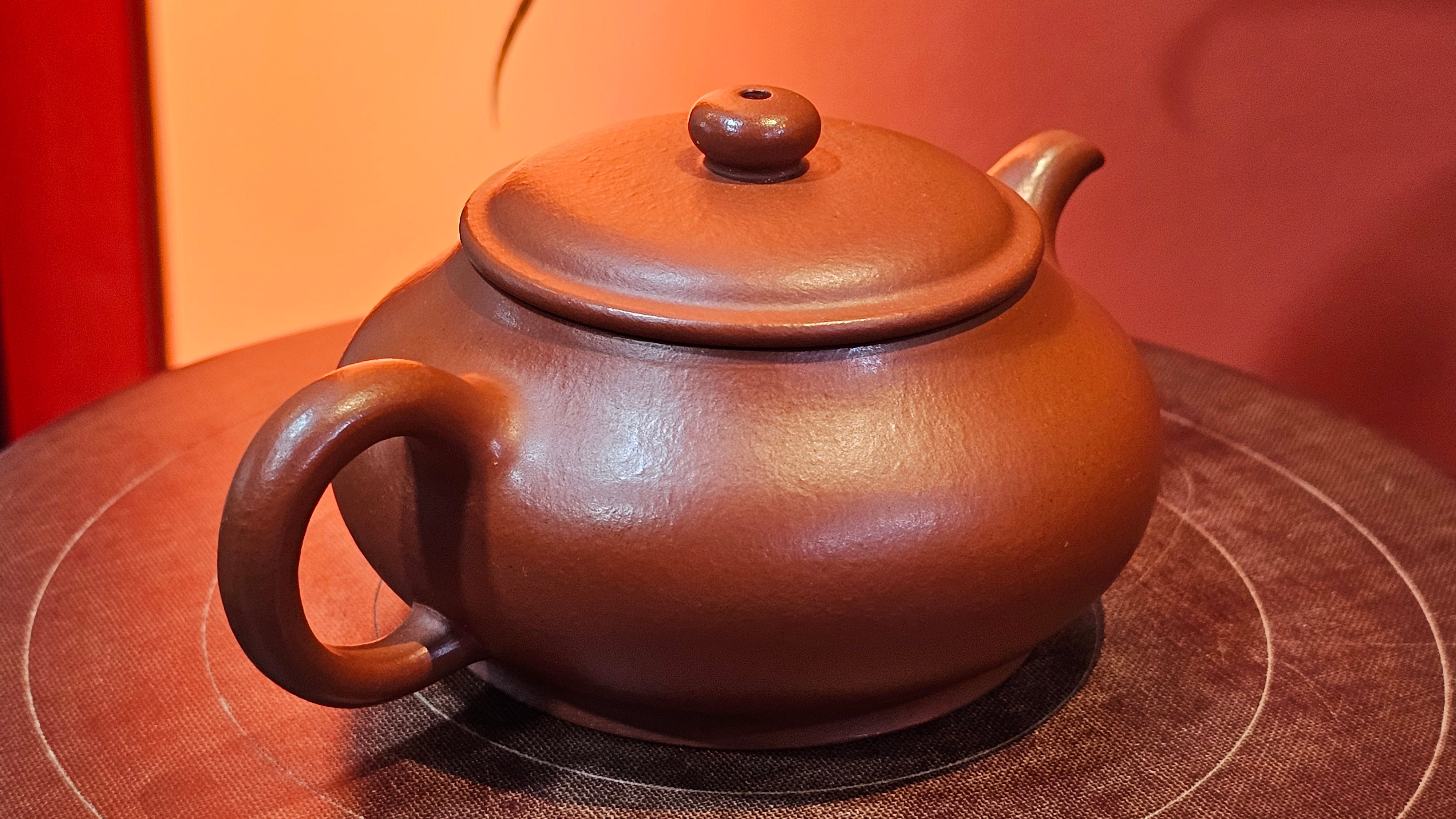 Ming Lu 明炉, 128.5ml, Xiao Mei Yao Zhu Ni 小煤窑朱泥, by our Collaborative Craftsman Wang Xing 王兴 ~!Congratulations to Mr M.K.! 1927hrs 15th Oct 2025, Monroe, WA!