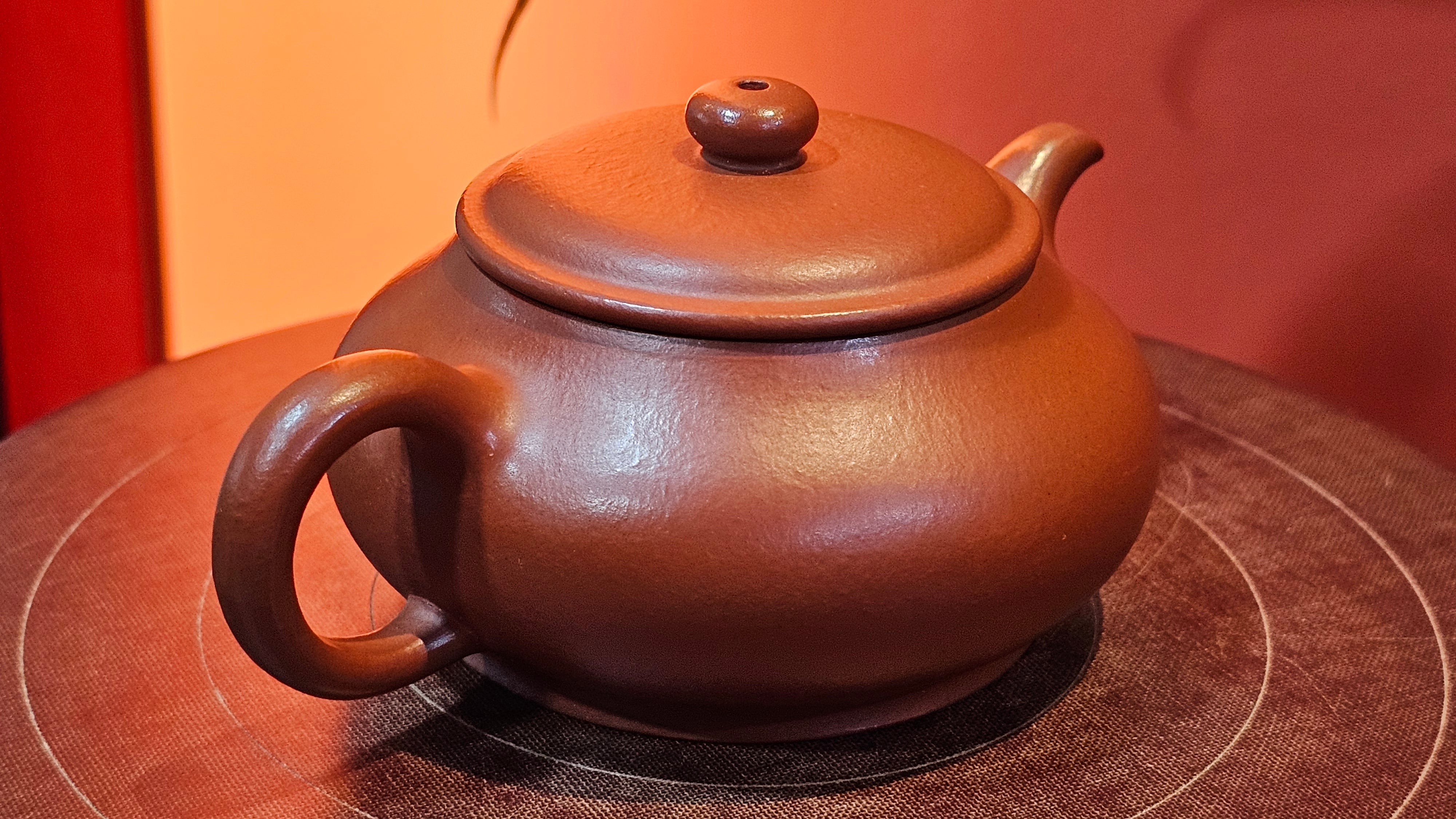 Ming Lu 明炉, 128.5ml, Xiao Mei Yao Zhu Ni 小煤窑朱泥, by our Collaborative Craftsman Wang Xing 王兴 ~!Congratulations to Mr M.K.! 1927hrs 15th Oct 2025, Monroe, WA!