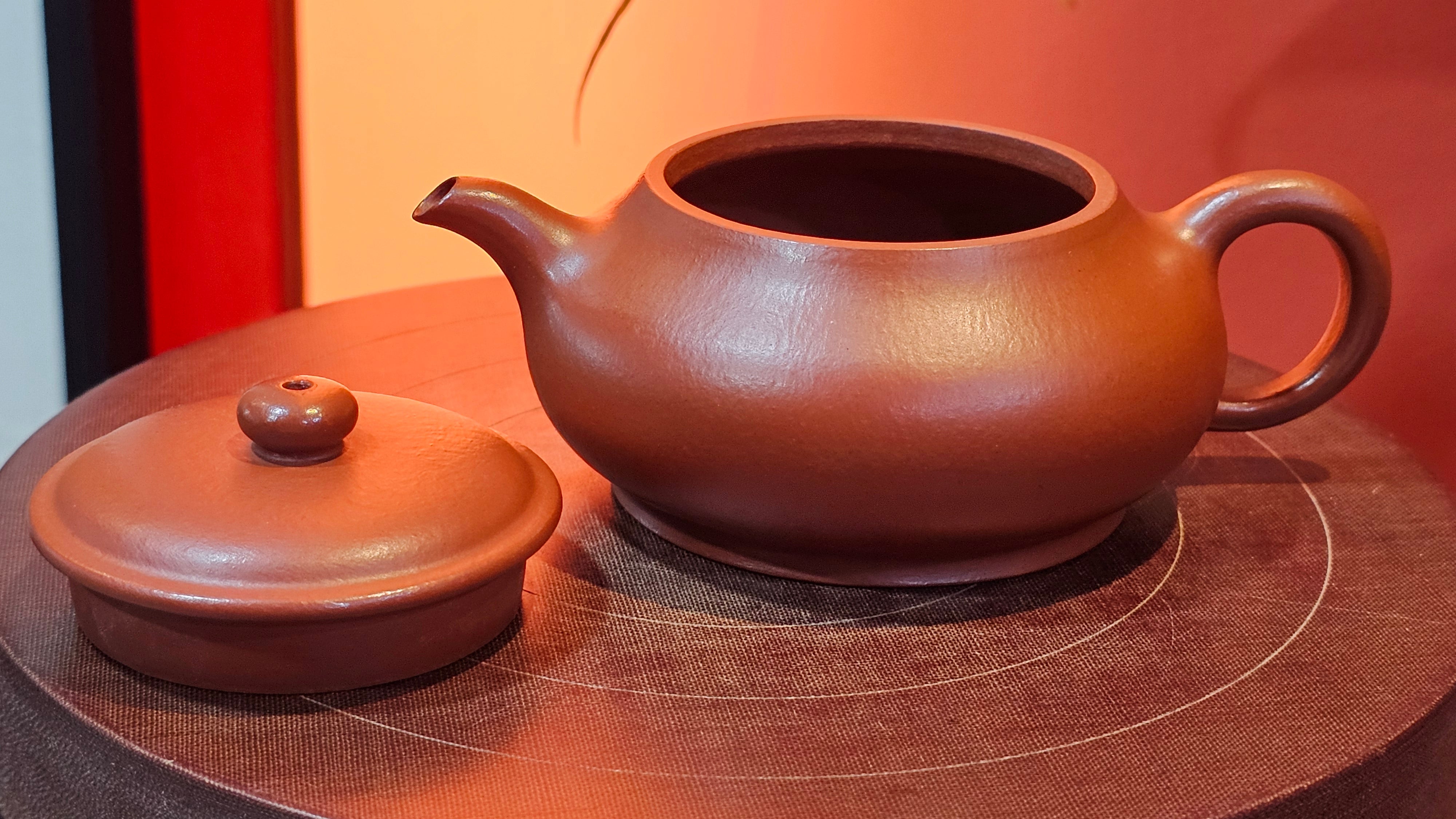 Ming Lu 明炉, 128.5ml, Xiao Mei Yao Zhu Ni 小煤窑朱泥, by our Collaborative Craftsman Wang Xing 王兴 ~!Congratulations to Mr M.K.! 1927hrs 15th Oct 2025, Monroe, WA!