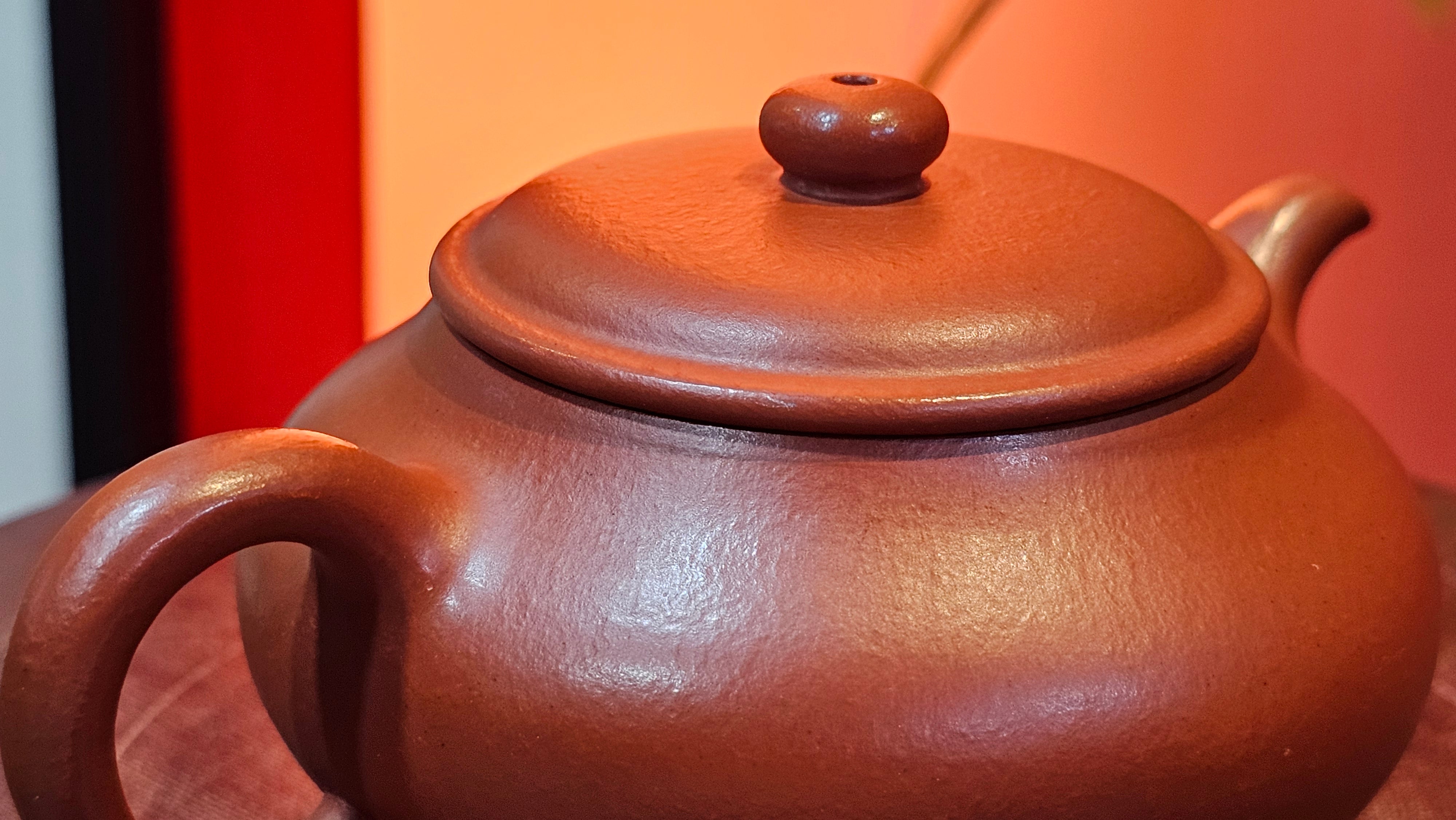 Ming Lu 明炉, 128.5ml, Xiao Mei Yao Zhu Ni 小煤窑朱泥, by our Collaborative Craftsman Wang Xing 王兴 ~!Congratulations to Mr M.K.! 1927hrs 15th Oct 2025, Monroe, WA!