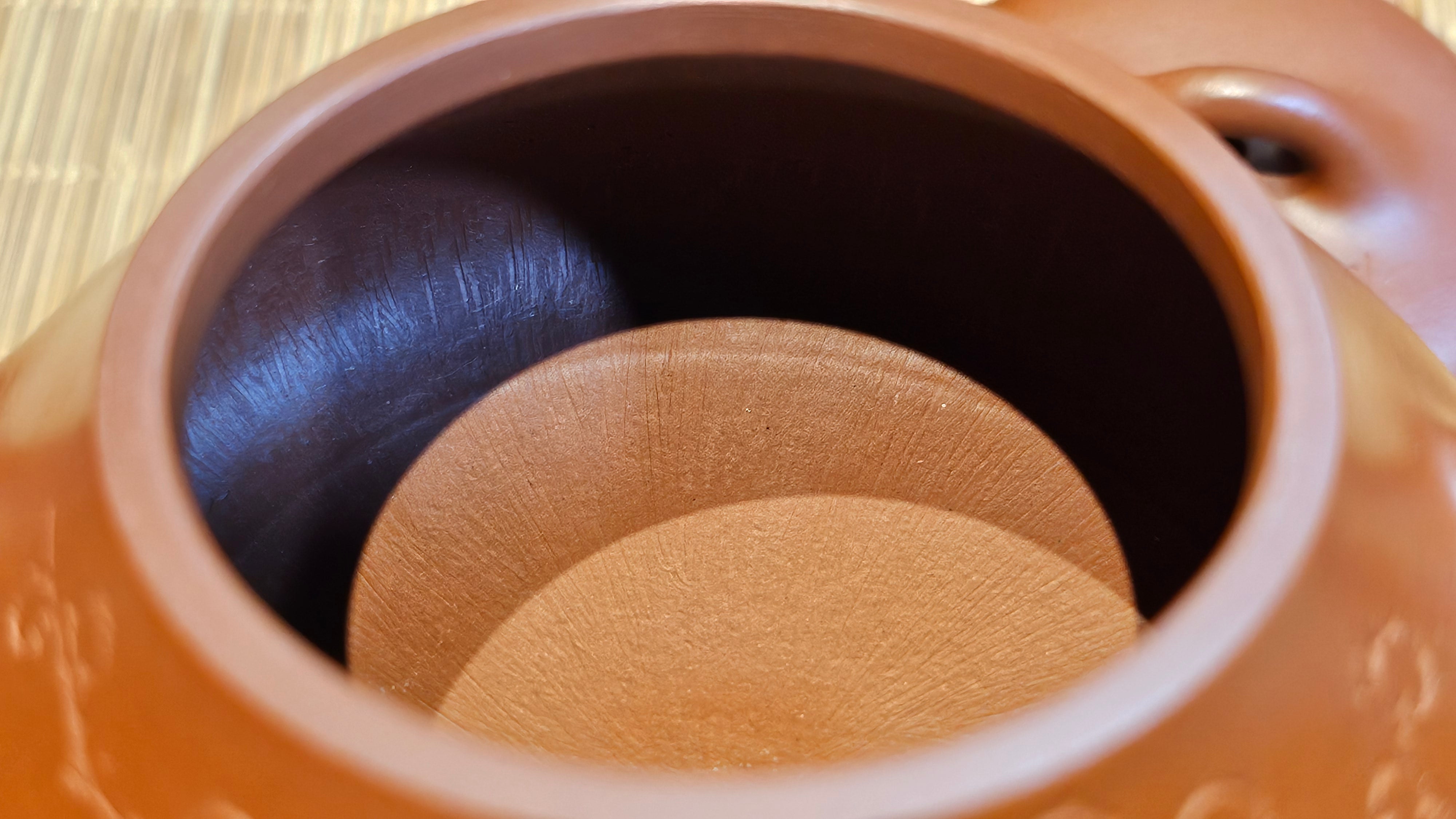 Han Tang Shi Piao 汉棠石瓢, 168.6ml, Xiao Mei Yao Zhu Ni 小煤窑朱泥, by Craftsman Shi Yun 石芸, Engraving by Craftsman Yi De Shu 刻绘 ~ 一德书 ~!Congratulations to Mr C.B.! 0117hrs 13th Oct 2025. Inglewood! CA.