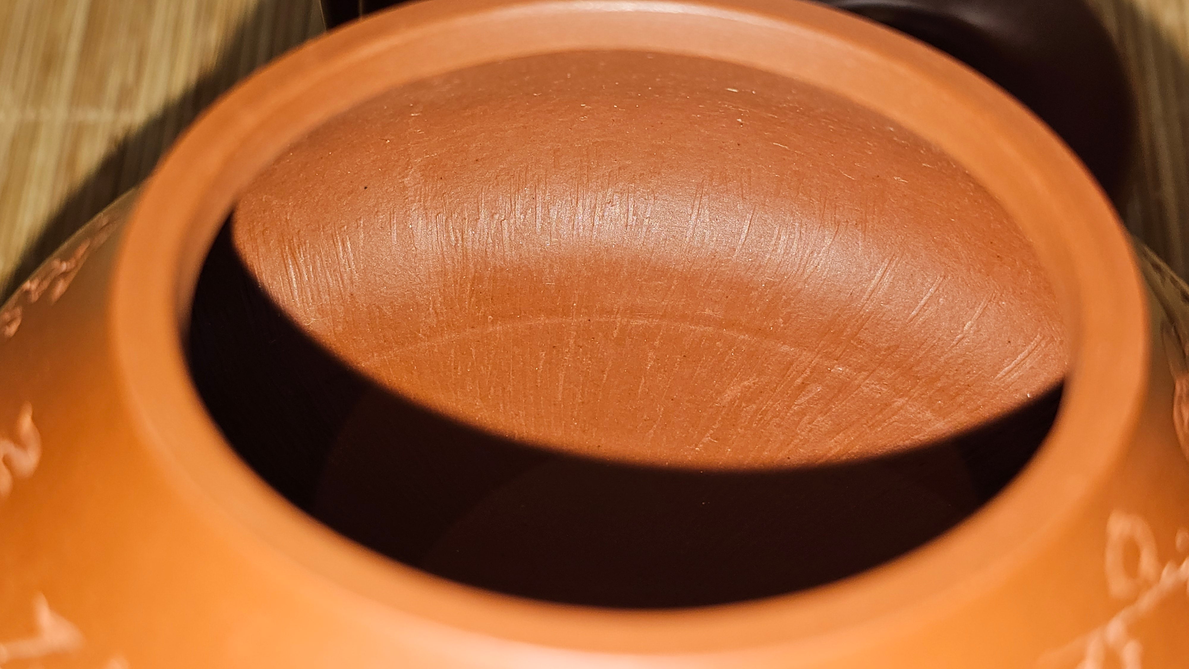 Han Tang Shi Piao 汉棠石瓢, 168.6ml, Xiao Mei Yao Zhu Ni 小煤窑朱泥, by Craftsman Shi Yun 石芸, Engraving by Craftsman Yi De Shu 刻绘 ~ 一德书 ~!Congratulations to Mr C.B.! 0117hrs 13th Oct 2025. Inglewood! CA.