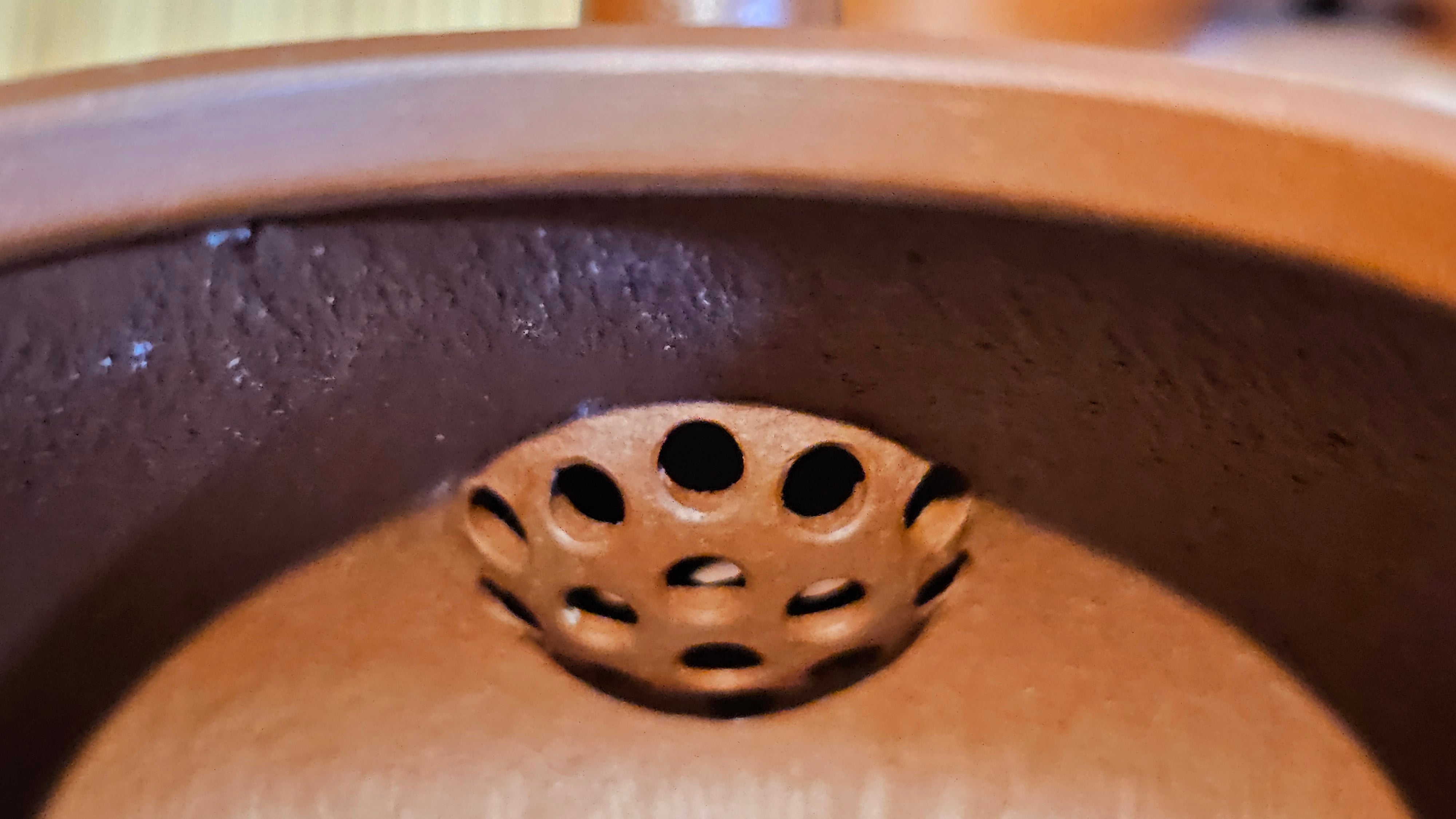 Han Tang Shi Piao 汉棠石瓢, 168.6ml, Xiao Mei Yao Zhu Ni 小煤窑朱泥, by Craftsman Shi Yun 石芸, Engraving by Craftsman Yi De Shu 刻绘 ~ 一德书 ~!Congratulations to Mr C.B.! 0117hrs 13th Oct 2025. Inglewood! CA.