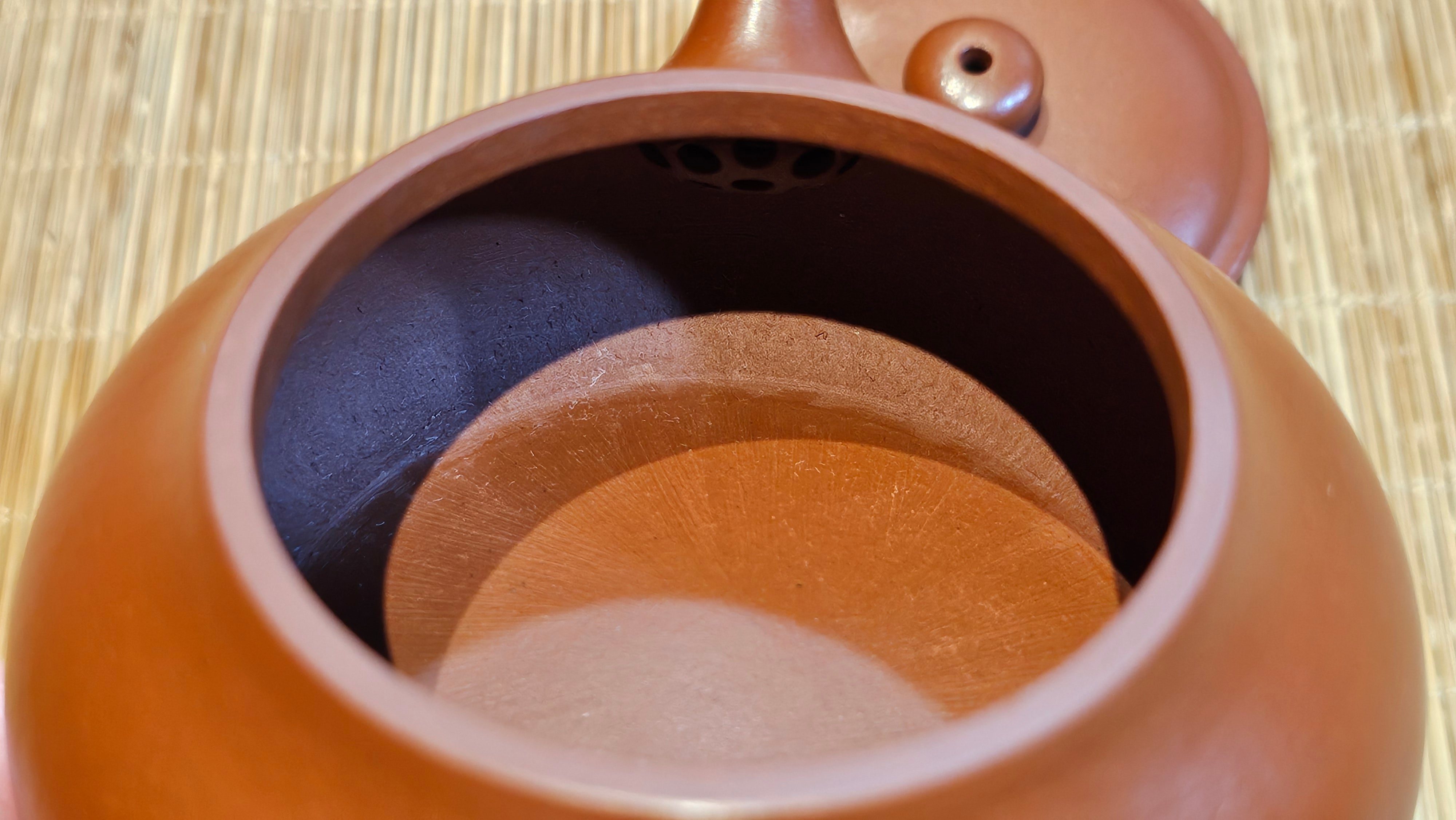 Ming Lu 明炉, 128.5ml, Xiao Mei Yao Zhu Ni 小煤窑朱泥, by our Collaborative Craftsman Wang Xing 王兴 ~!Congratulations to Mr M.K.! 1927hrs 15th Oct 2025, Monroe, WA!