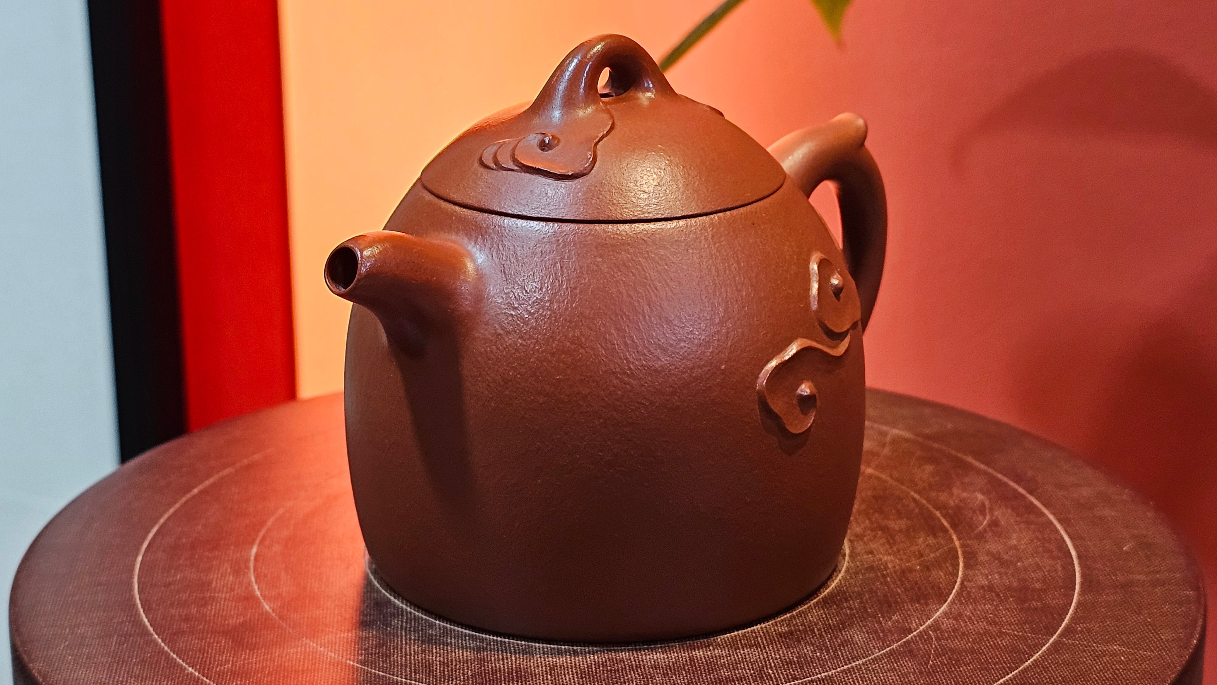 Qin Quan 秦权, with Oriental Clouds Embellishments 云朵贴花工艺, 194.1ml, Xiao Mei Yao Zhu Ni 小煤窑朱泥, by Craftsman Chen Yue Fei 陈跃飞 ~ Congratulations to Mr G.S.! 1226hrs 20th Oct 2025, Manhattan Beach, CA!