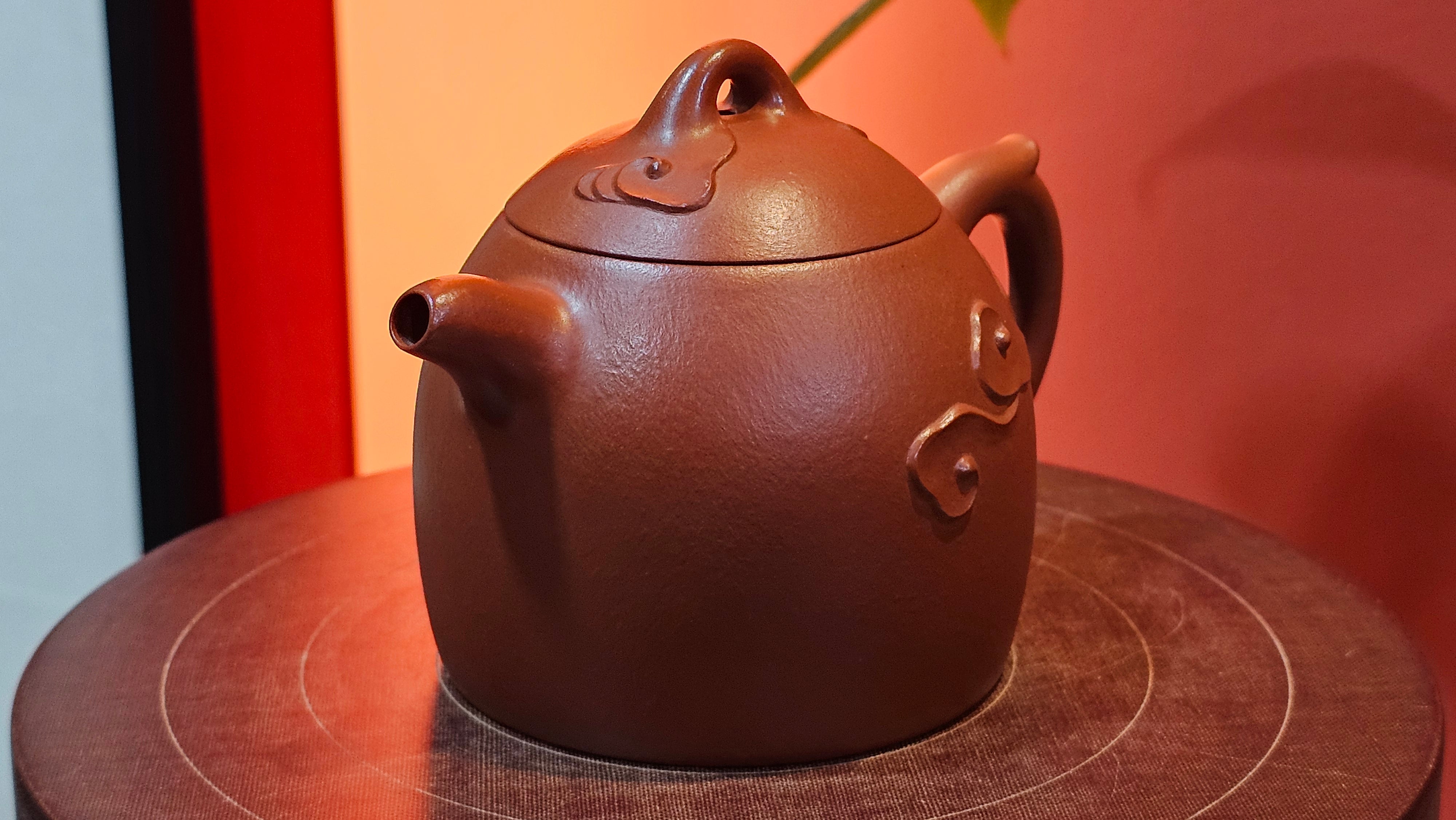 Qin Quan 秦权, with Oriental Clouds Embellishments 云朵贴花工艺, 194.1ml, Xiao Mei Yao Zhu Ni 小煤窑朱泥, by Craftsman Chen Yue Fei 陈跃飞 ~ Congratulations to Mr G.S.! 1226hrs 20th Oct 2025, Manhattan Beach, CA!