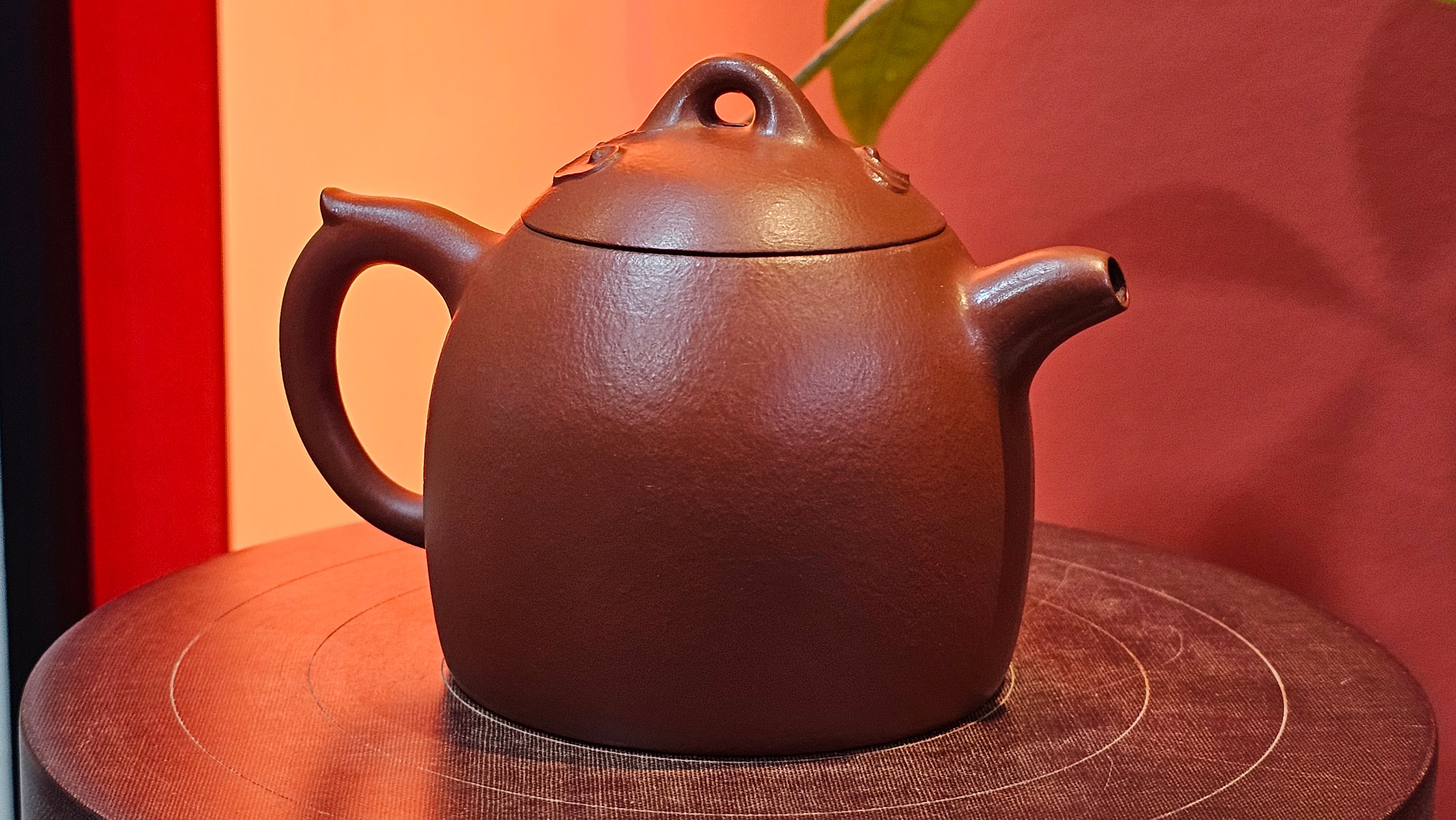 Qin Quan 秦权, with Oriental Clouds Embellishments 云朵贴花工艺, 194.1ml, Xiao Mei Yao Zhu Ni 小煤窑朱泥, by Craftsman Chen Yue Fei 陈跃飞 ~ Congratulations to Mr G.S.! 1226hrs 20th Oct 2025, Manhattan Beach, CA!