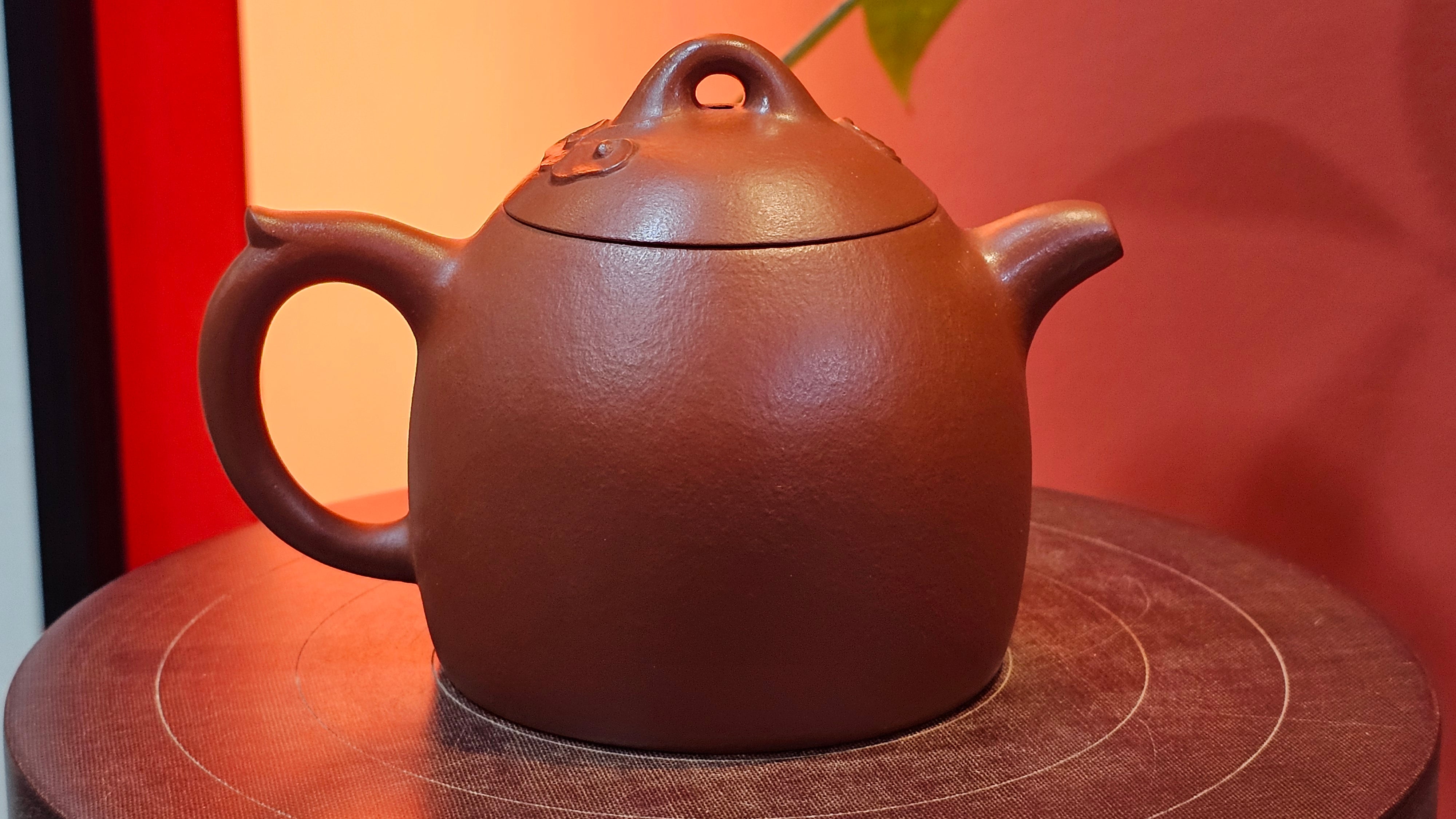 Qin Quan 秦权, with Oriental Clouds Embellishments 云朵贴花工艺, 194.1ml, Xiao Mei Yao Zhu Ni 小煤窑朱泥, by Craftsman Chen Yue Fei 陈跃飞 ~ Congratulations to Mr G.S.! 1226hrs 20th Oct 2025, Manhattan Beach, CA!