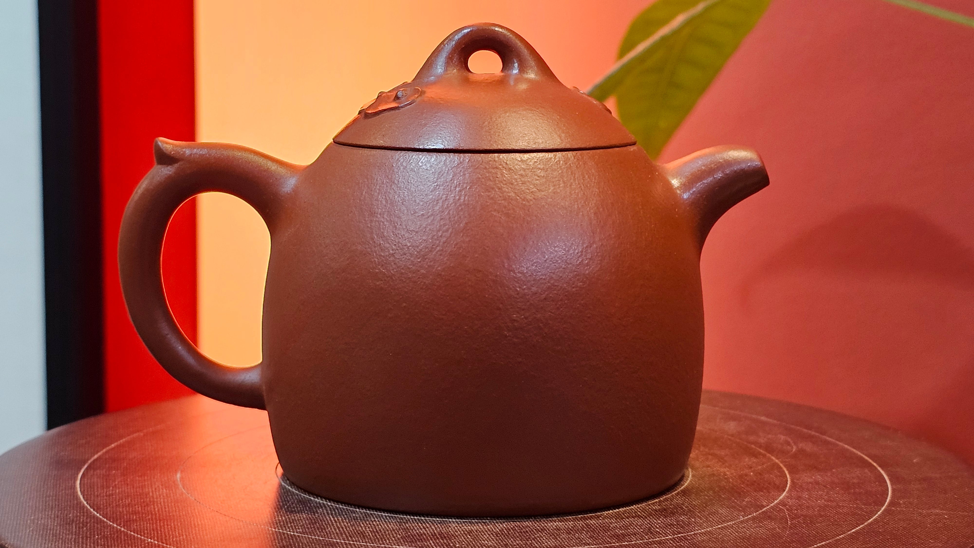 Qin Quan 秦权, with Oriental Clouds Embellishments 云朵贴花工艺, 194.1ml, Xiao Mei Yao Zhu Ni 小煤窑朱泥, by Craftsman Chen Yue Fei 陈跃飞 ~ Congratulations to Mr G.S.! 1226hrs 20th Oct 2025, Manhattan Beach, CA!