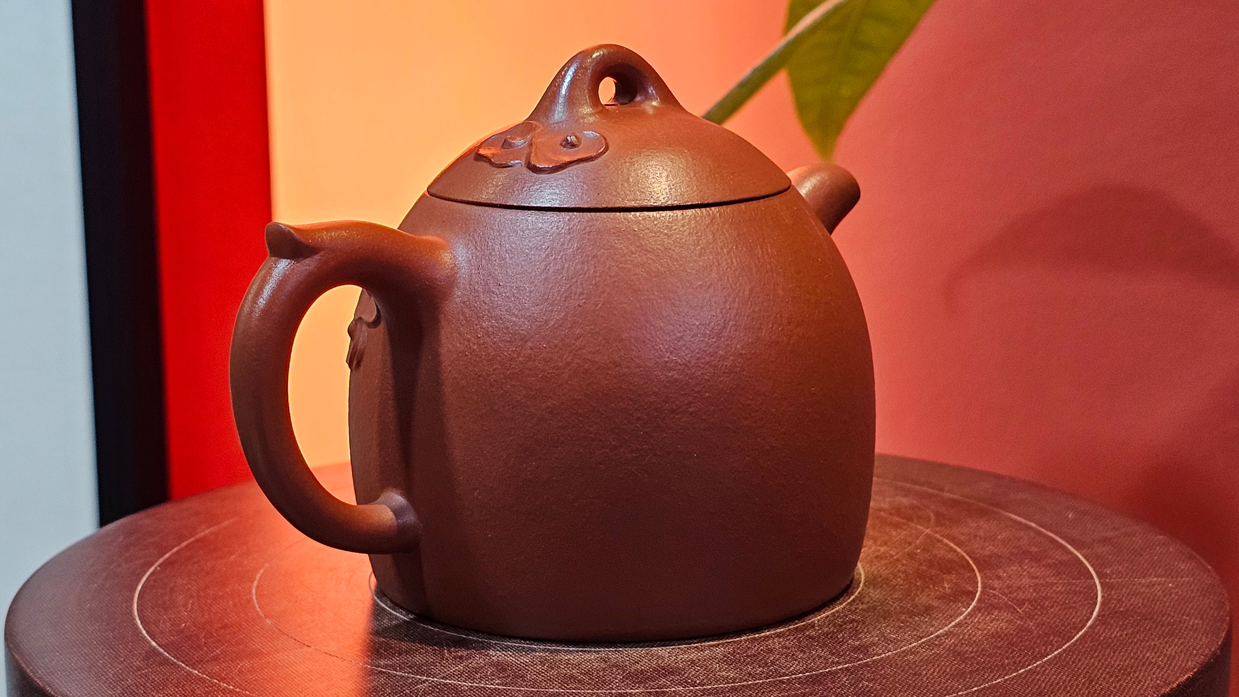 Qin Quan 秦权, with Oriental Clouds Embellishments 云朵贴花工艺, 194.1ml, Xiao Mei Yao Zhu Ni 小煤窑朱泥, by Craftsman Chen Yue Fei 陈跃飞 ~ Congratulations to Mr G.S.! 1226hrs 20th Oct 2025, Manhattan Beach, CA!