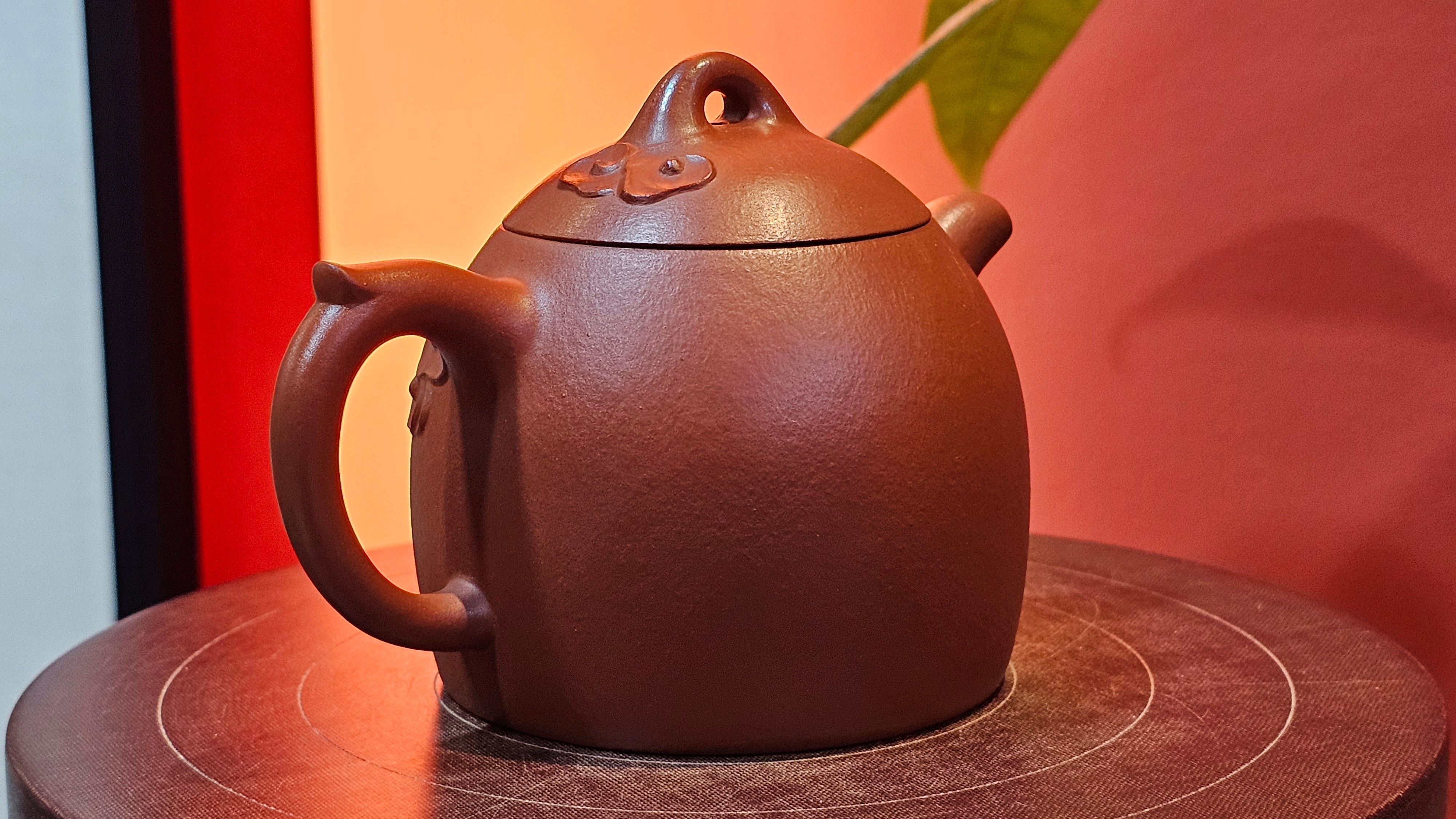 Qin Quan 秦权, with Oriental Clouds Embellishments 云朵贴花工艺, 194.1ml, Xiao Mei Yao Zhu Ni 小煤窑朱泥, by Craftsman Chen Yue Fei 陈跃飞 ~ Congratulations to Mr G.S.! 1226hrs 20th Oct 2025, Manhattan Beach, CA!