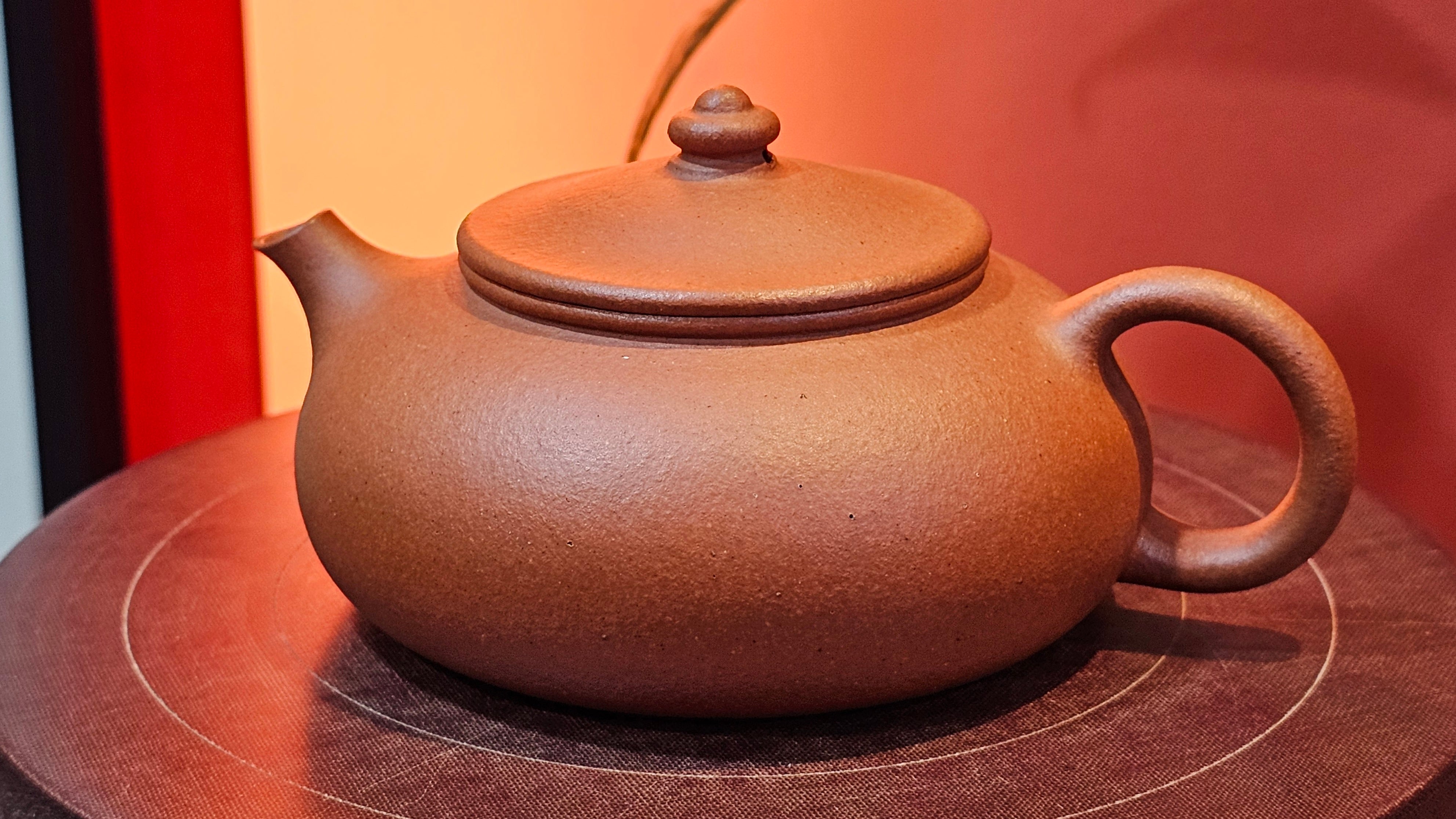 Han Jiang 寒江, 215.0ml, rare Zhu Sha 朱砂 (highest granularity form of ZhuNi), by Craftsman Gu Xiao Ming 顾小明 ~ Congratulations!to Ms S.B.! 1134hrs 26th Oct 2025, Shumen, Bulgaria🇧🇬!