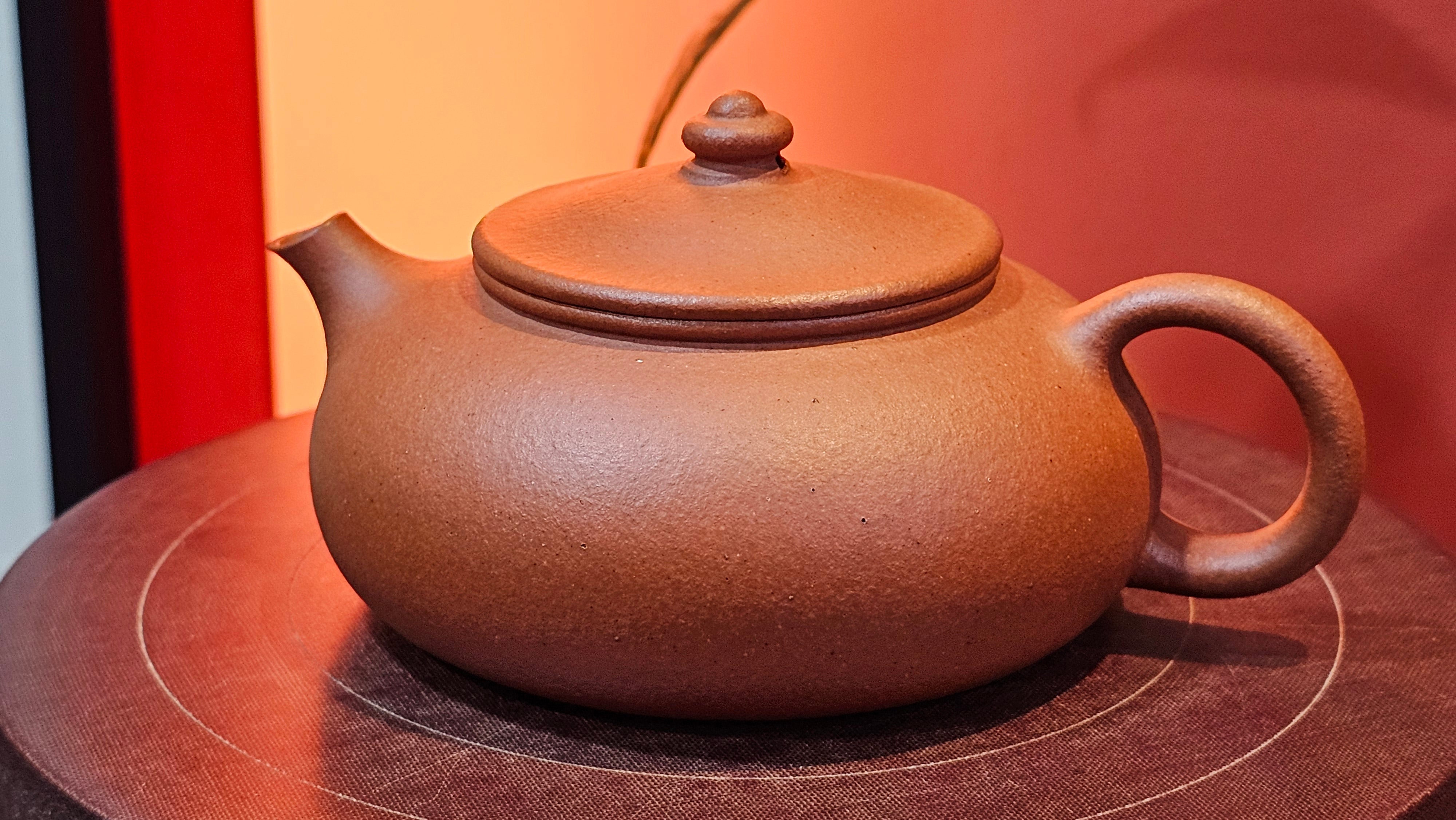 Han Jiang 寒江, 215.0ml, rare Zhu Sha 朱砂 (highest granularity form of ZhuNi), by Craftsman Gu Xiao Ming 顾小明 ~ Congratulations!to Ms S.B.! 1134hrs 26th Oct 2025, Shumen, Bulgaria🇧🇬!