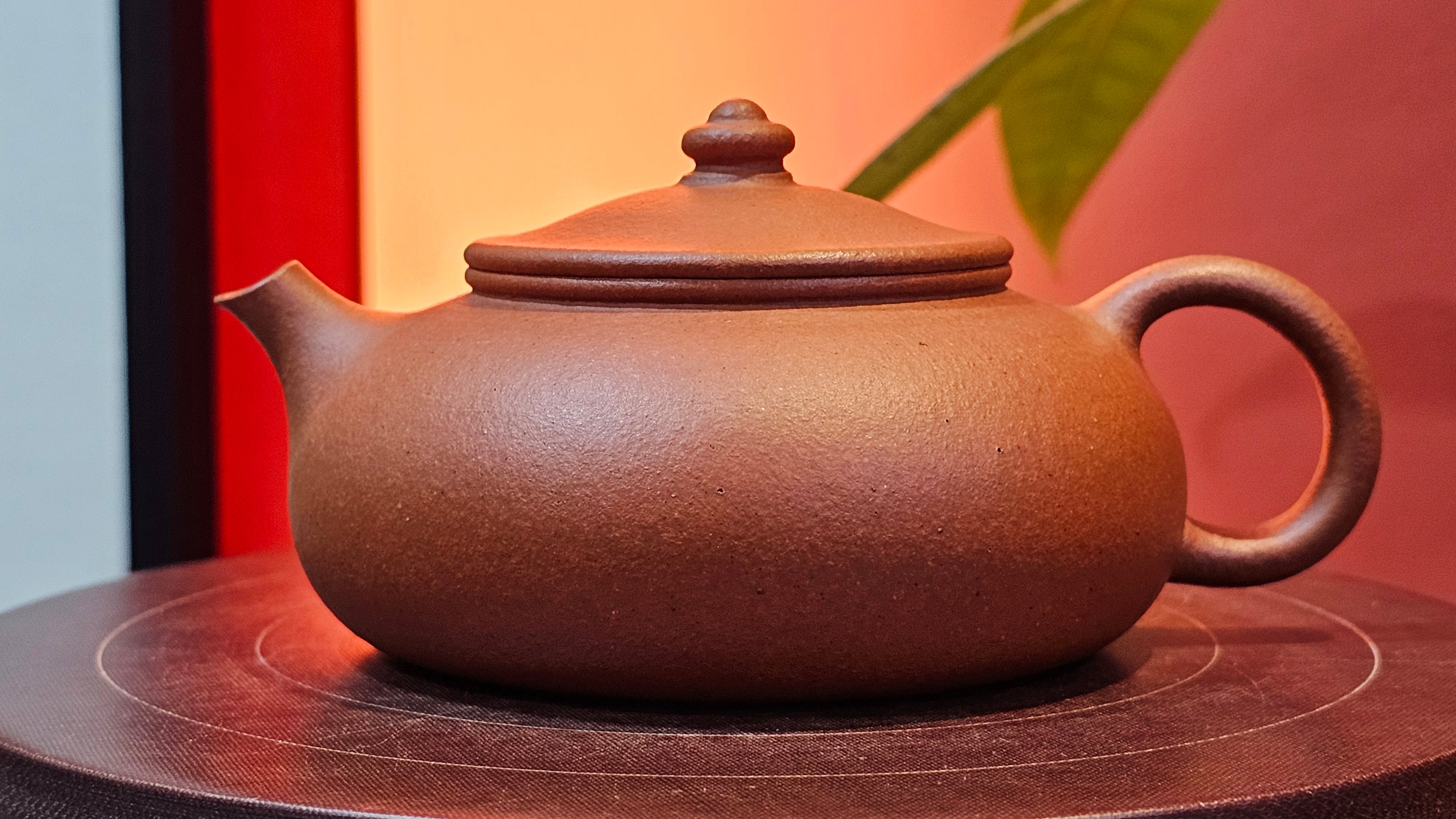 Han Jiang 寒江, 215.0ml, rare Zhu Sha 朱砂 (highest granularity form of ZhuNi), by Craftsman Gu Xiao Ming 顾小明 ~ Congratulations!to Ms S.B.! 1134hrs 26th Oct 2025, Shumen, Bulgaria🇧🇬!