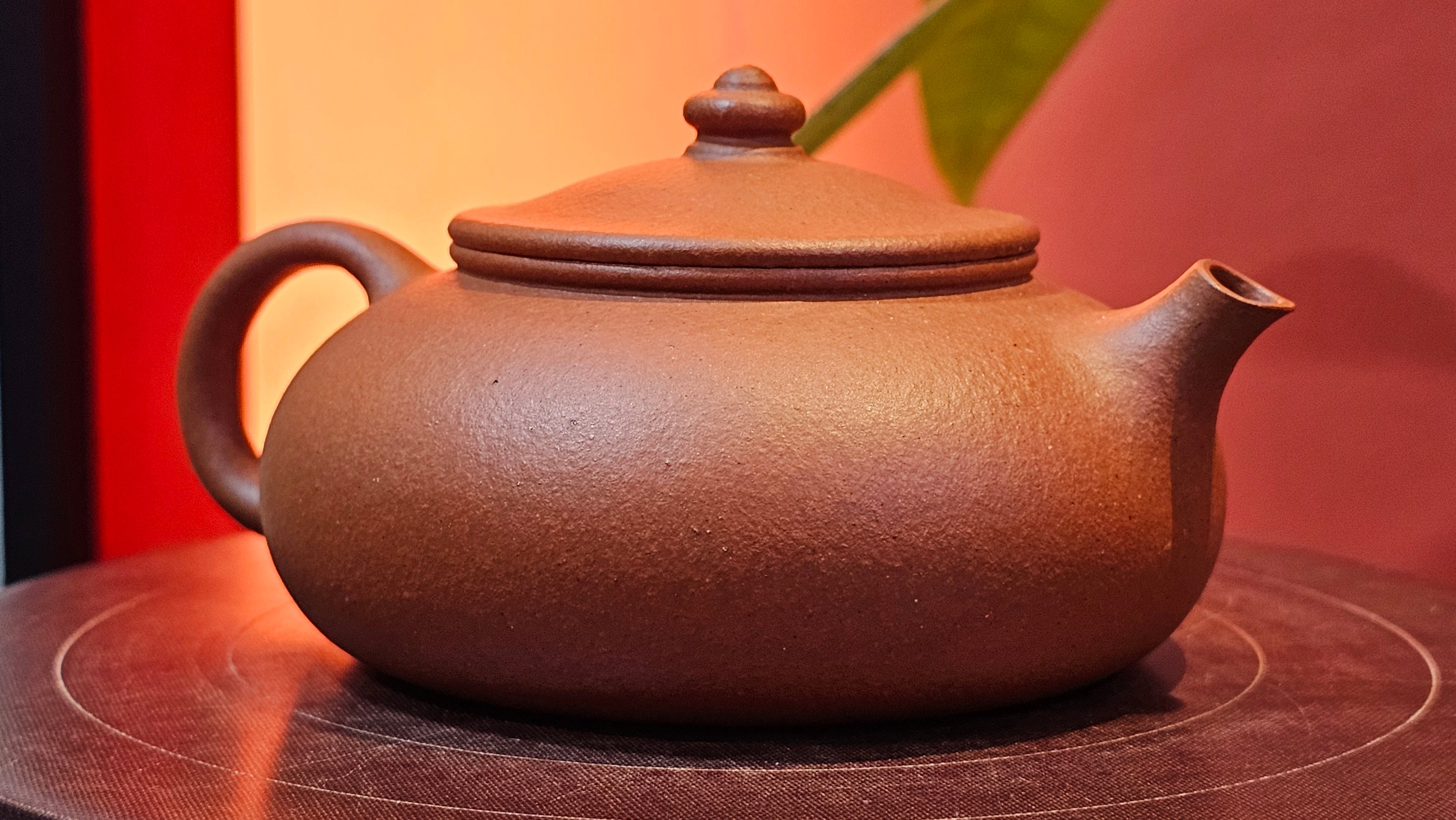 Han Jiang 寒江, 215.0ml, rare Zhu Sha 朱砂 (highest granularity form of ZhuNi), by Craftsman Gu Xiao Ming 顾小明 ~ Congratulations!to Ms S.B.! 1134hrs 26th Oct 2025, Shumen, Bulgaria🇧🇬!