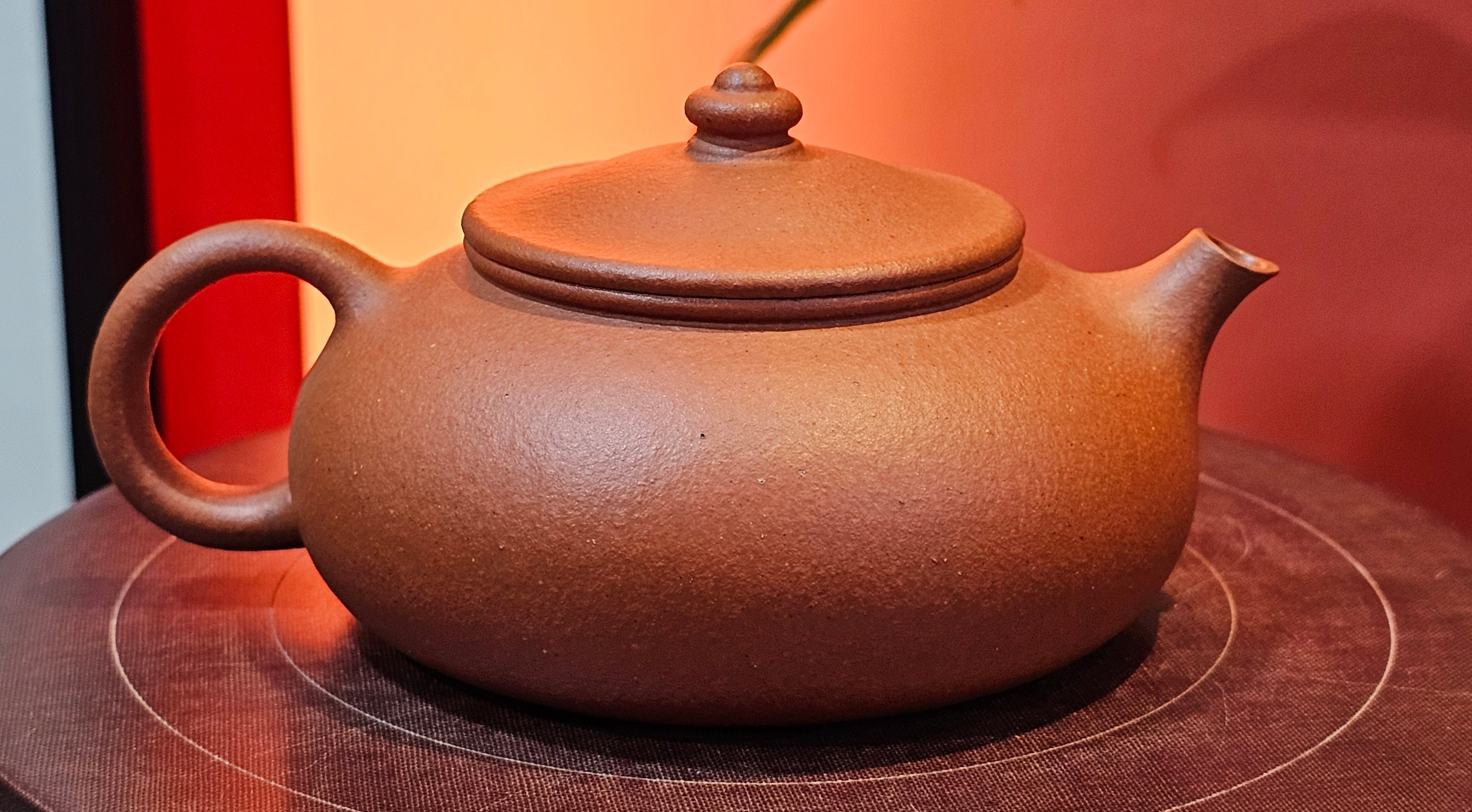 Han Jiang 寒江, 215.0ml, rare Zhu Sha 朱砂 (highest granularity form of ZhuNi), by Craftsman Gu Xiao Ming 顾小明 ~ Congratulations!to Ms S.B.! 1134hrs 26th Oct 2025, Shumen, Bulgaria🇧🇬!