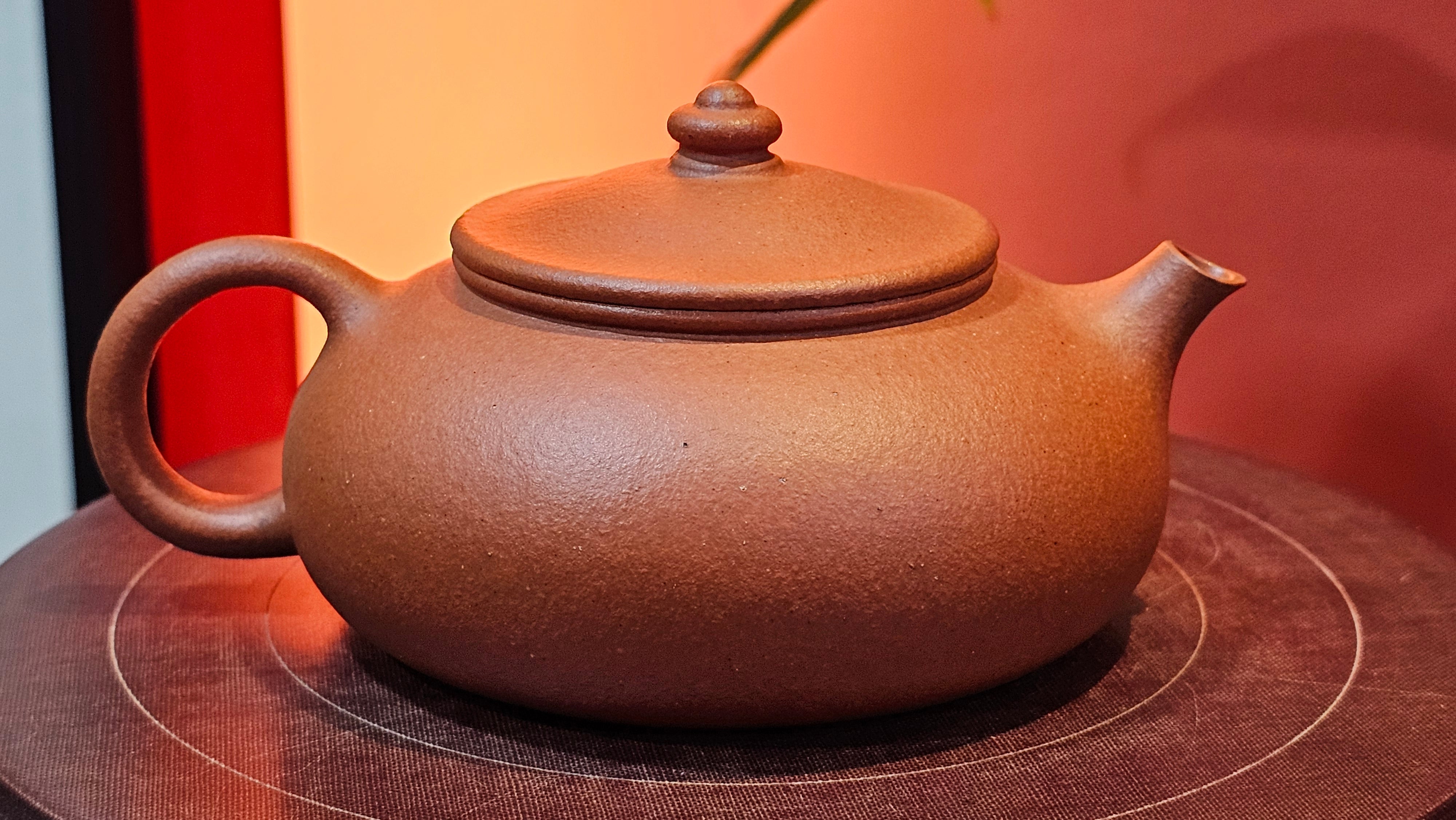 Han Jiang 寒江, 215.0ml, rare Zhu Sha 朱砂 (highest granularity form of ZhuNi), by Craftsman Gu Xiao Ming 顾小明 ~ Congratulations!to Ms S.B.! 1134hrs 26th Oct 2025, Shumen, Bulgaria🇧🇬!