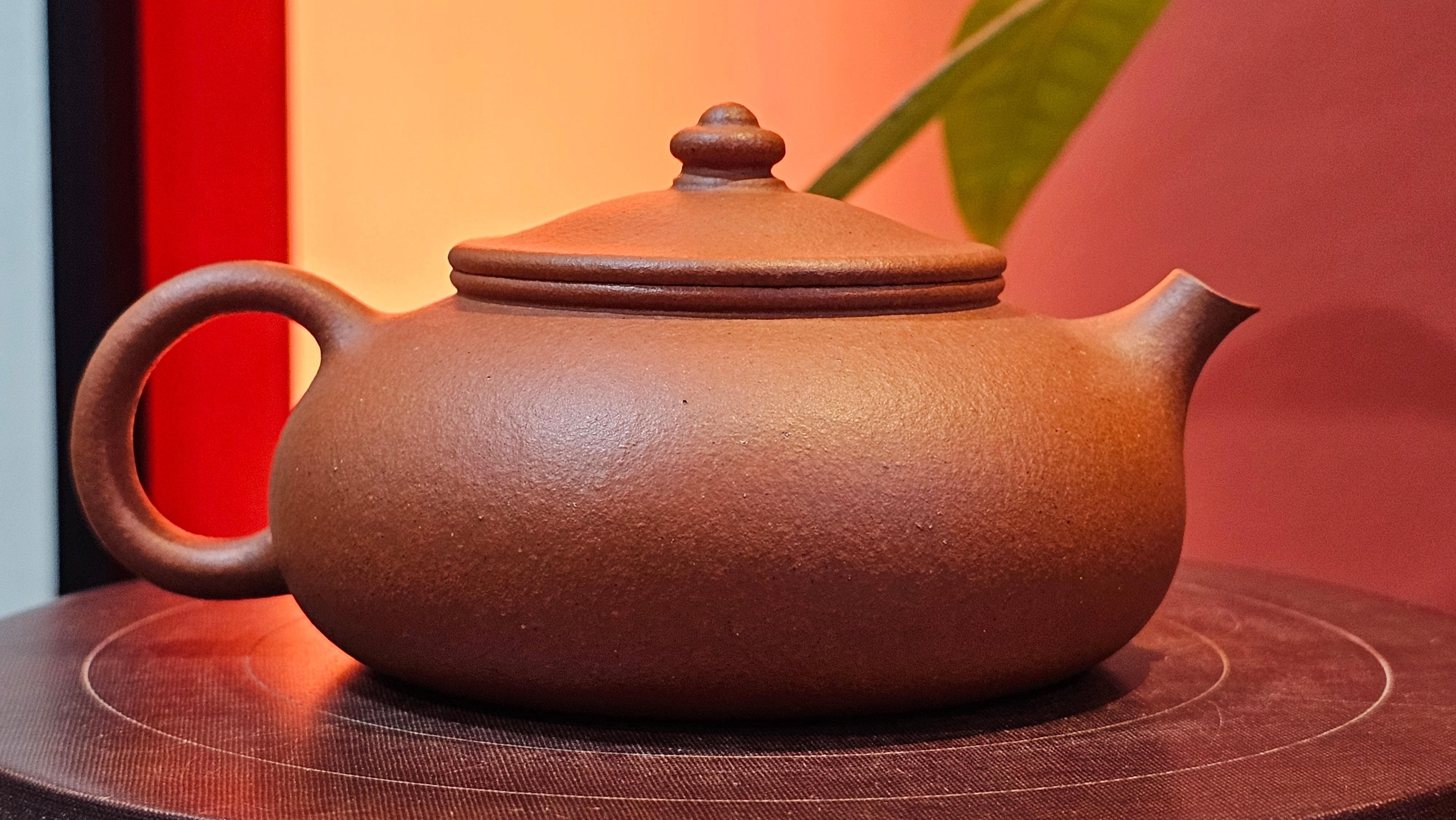 Han Jiang 寒江, 215.0ml, rare Zhu Sha 朱砂 (highest granularity form of ZhuNi), by Craftsman Gu Xiao Ming 顾小明 ~ Congratulations!to Ms S.B.! 1134hrs 26th Oct 2025, Shumen, Bulgaria🇧🇬!