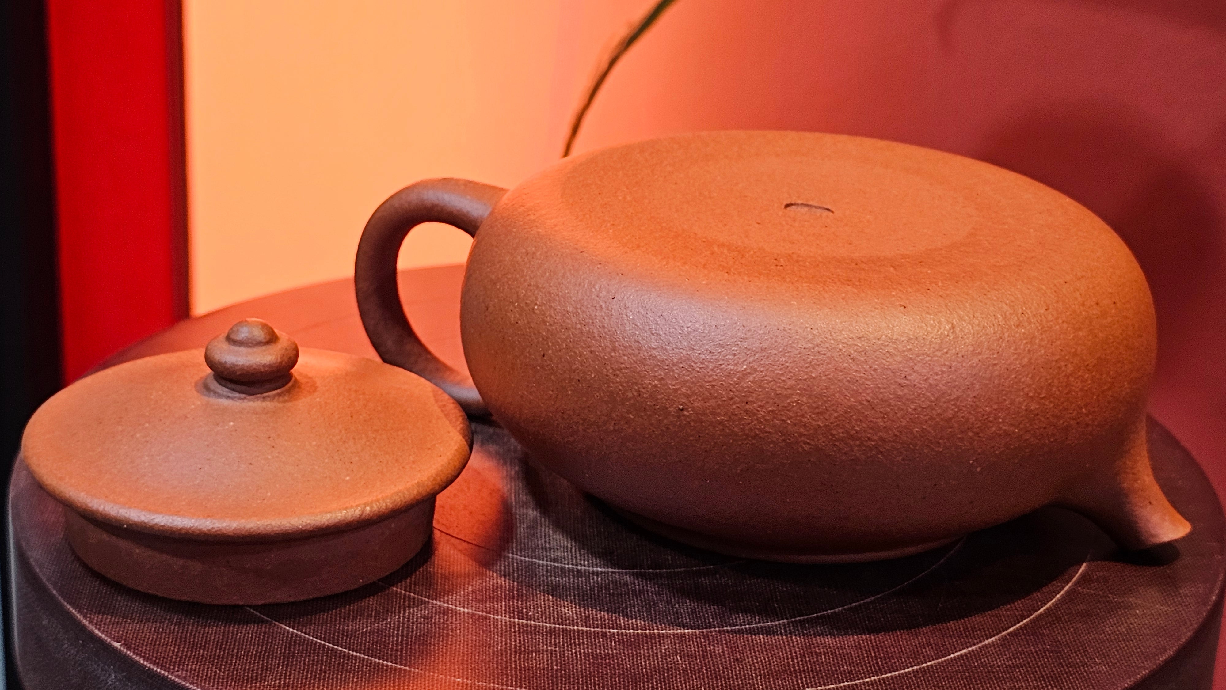 Han Jiang 寒江, 215.0ml, rare Zhu Sha 朱砂 (highest granularity form of ZhuNi), by Craftsman Gu Xiao Ming 顾小明 ~ Congratulations!to Ms S.B.! 1134hrs 26th Oct 2025, Shumen, Bulgaria🇧🇬!