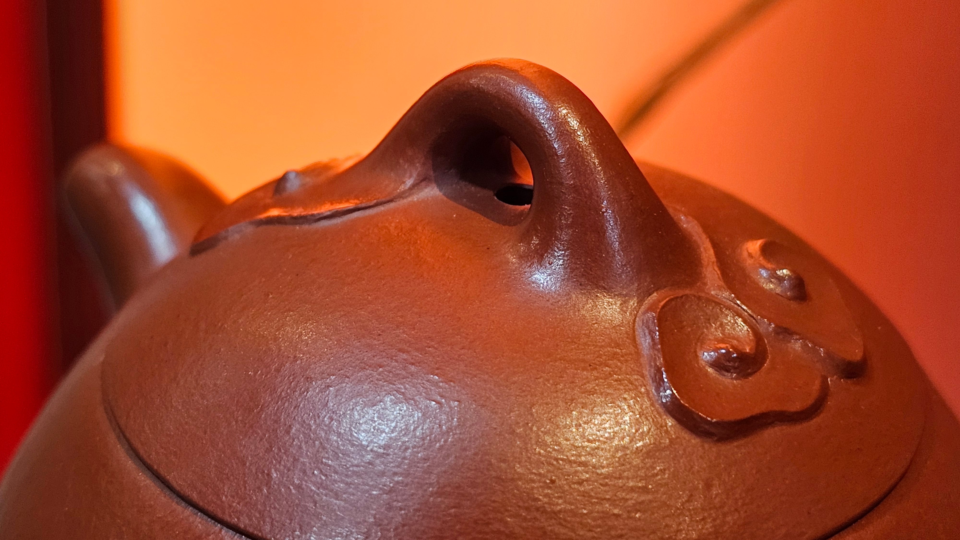 Qin Quan 秦权, with Oriental Clouds Embellishments 云朵贴花工艺, 194.1ml, Xiao Mei Yao Zhu Ni 小煤窑朱泥, by Craftsman Chen Yue Fei 陈跃飞 ~ Congratulations to Mr G.S.! 1226hrs 20th Oct 2025, Manhattan Beach, CA!