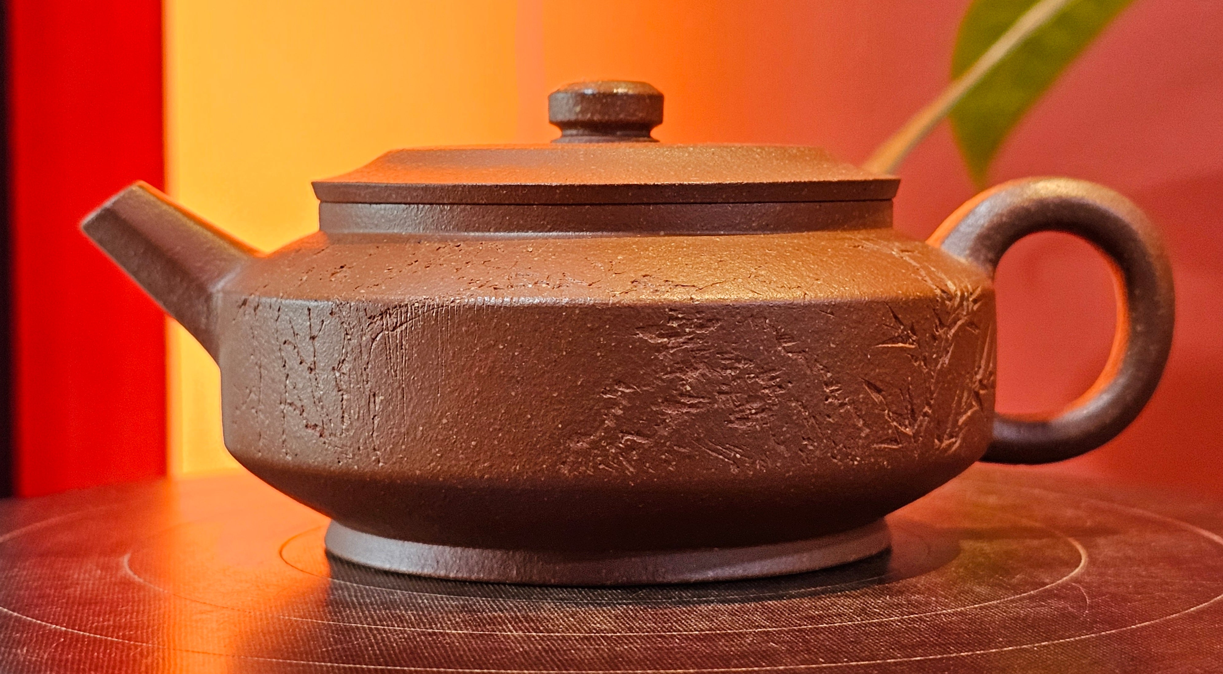 Zhou Pan《周盘》, 166.8ml, Hong Jiang Po Ni 红降坡泥, by Craftsman Zhu Shu 朱舒!~Engraving of Bamboos and Verse by Craftsman Mu Shan 牧山 ~!Congratulations!to Mr C.B., 0117hrs 13th Oct 2025. Inglewood! CA.