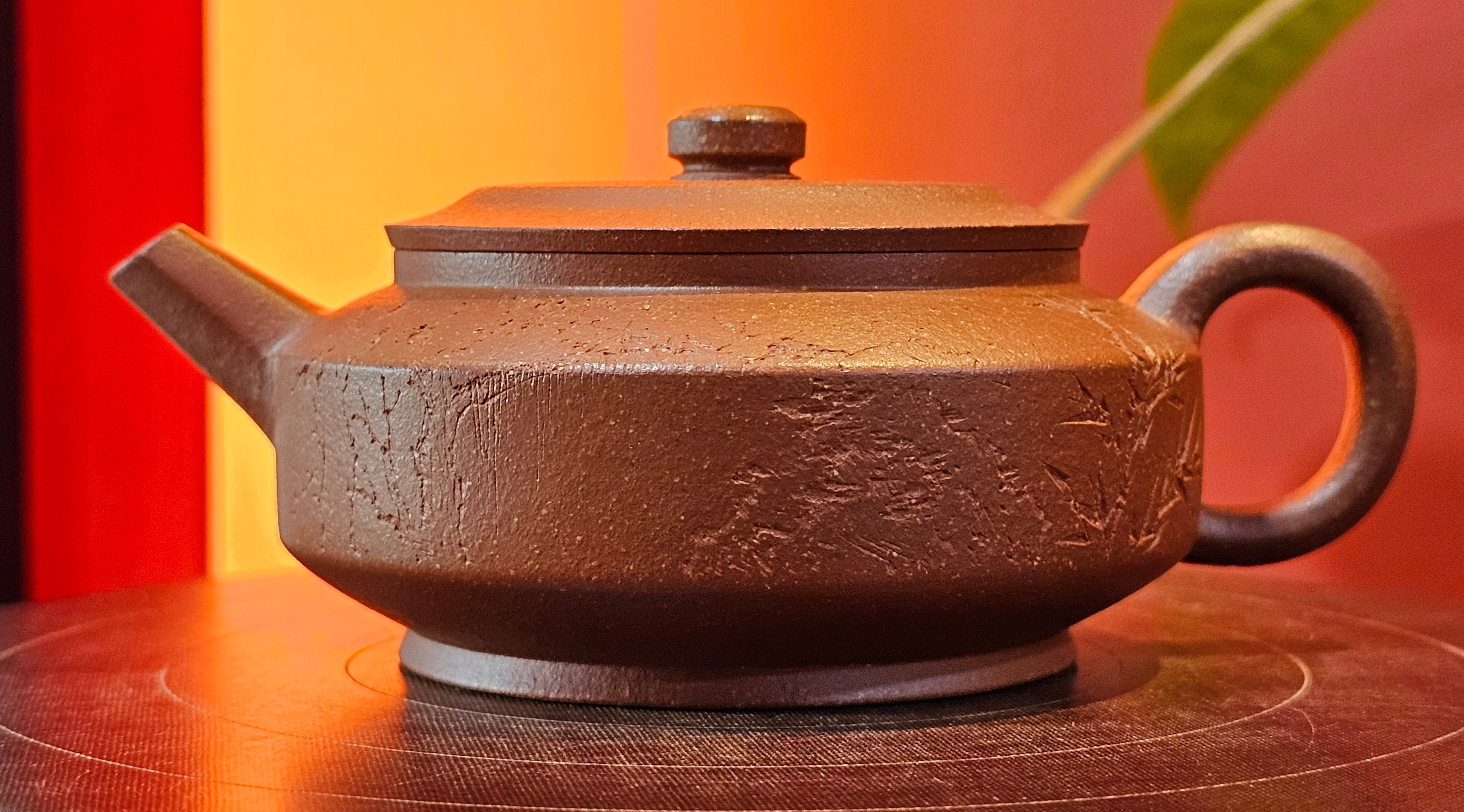 Zhou Pan《周盘》, 166.8ml, Hong Jiang Po Ni 红降坡泥, by Craftsman Zhu Shu 朱舒!~Engraving of Bamboos and Verse by Craftsman Mu Shan 牧山 ~!Congratulations!to Mr C.B., 0117hrs 13th Oct 2025. Inglewood! CA.