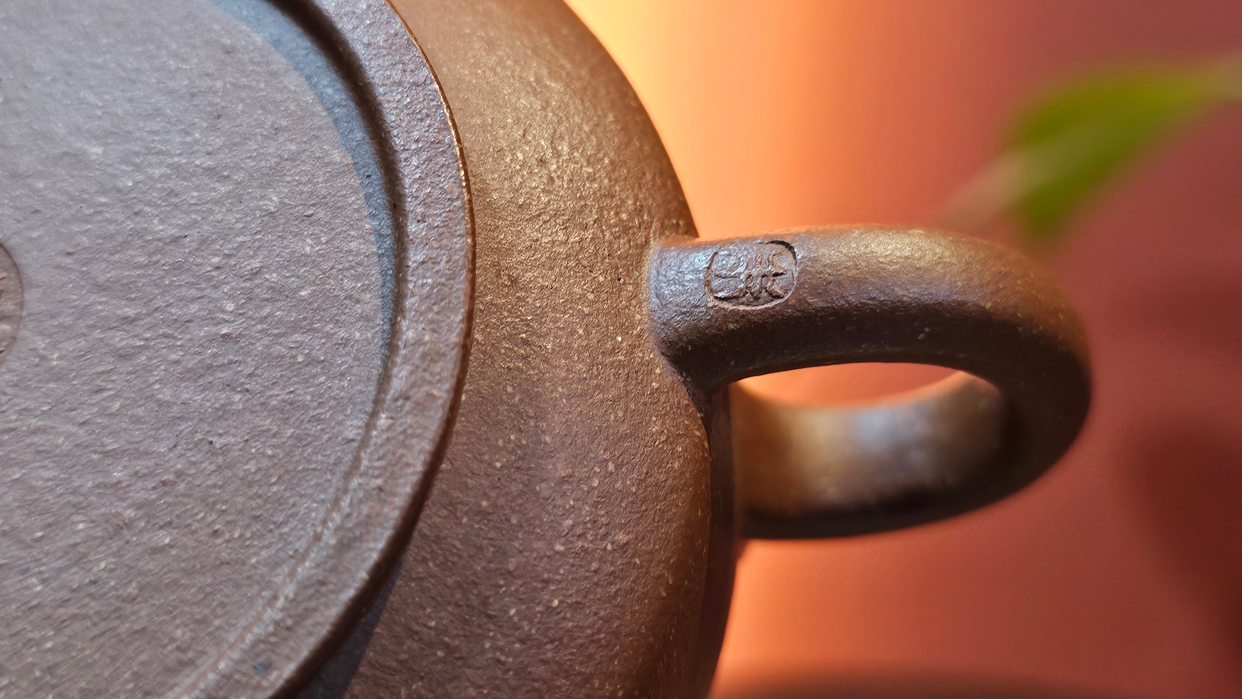 Zhou Pan《周盘》, 166.8ml, Hong Jiang Po Ni 红降坡泥, by Craftsman Zhu Shu 朱舒!~Engraving of Bamboos and Verse by Craftsman Mu Shan 牧山 ~!Congratulations!to Mr C.B., 0117hrs 13th Oct 2025. Inglewood! CA.