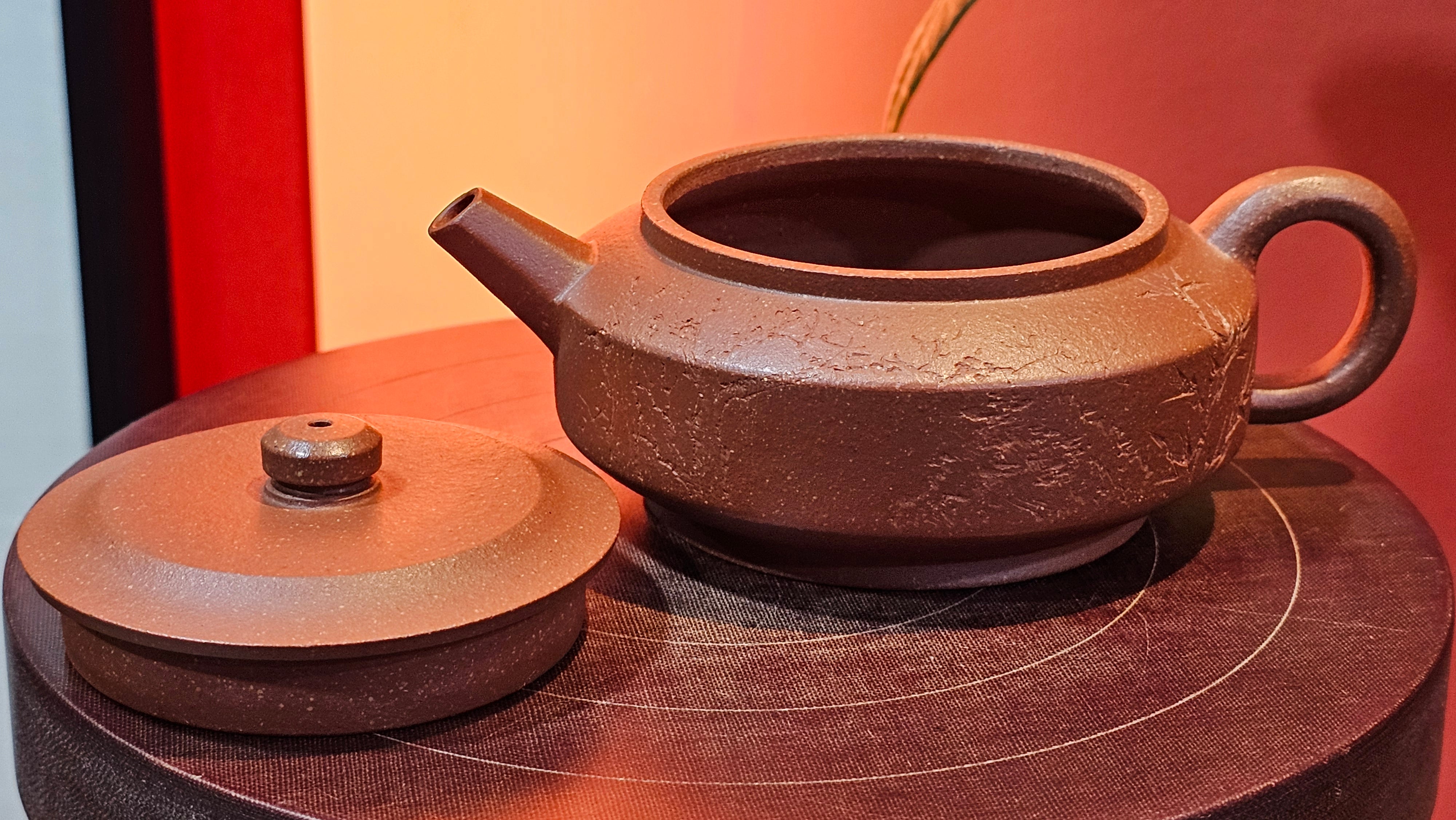 Zhou Pan《周盘》, 166.8ml, Hong Jiang Po Ni 红降坡泥, by Craftsman Zhu Shu 朱舒!~Engraving of Bamboos and Verse by Craftsman Mu Shan 牧山 ~!Congratulations!to Mr C.B., 0117hrs 13th Oct 2025. Inglewood! CA.