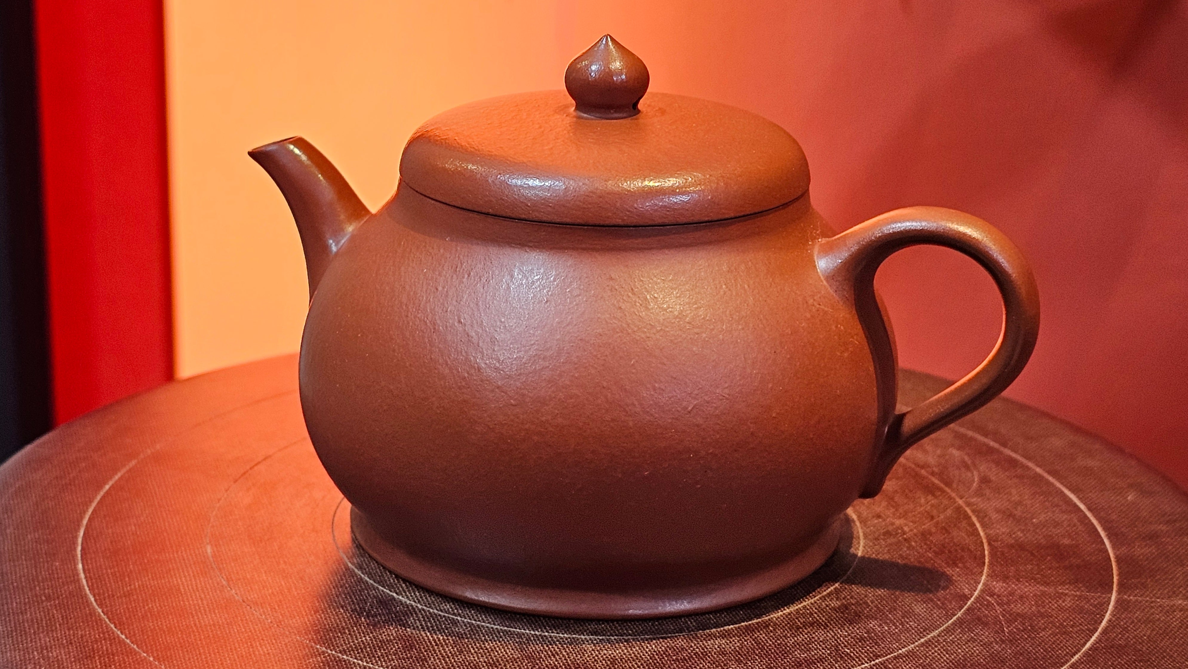 Yi Pin Hu, 170.0ml, Xiao Mei Yao Zhu Ni 小煤窑朱泥,  by Craftsman Chen Yue Fei 陈跃飞 ~!Congratulations to Mr J.G.! 2338hrs 23rd Oct 2025, Denver! CO.