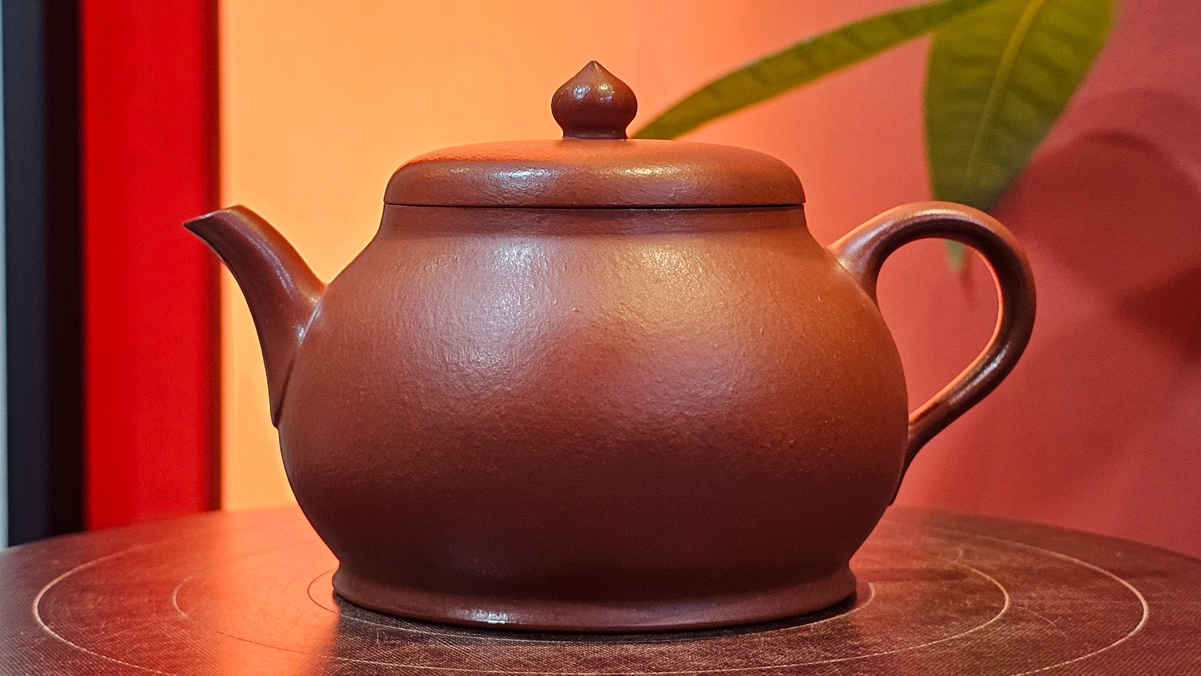 Yi Pin Hu, 170.0ml, Xiao Mei Yao Zhu Ni 小煤窑朱泥,  by Craftsman Chen Yue Fei 陈跃飞 ~!Congratulations to Mr J.G.! 2338hrs 23rd Oct 2025, Denver! CO.