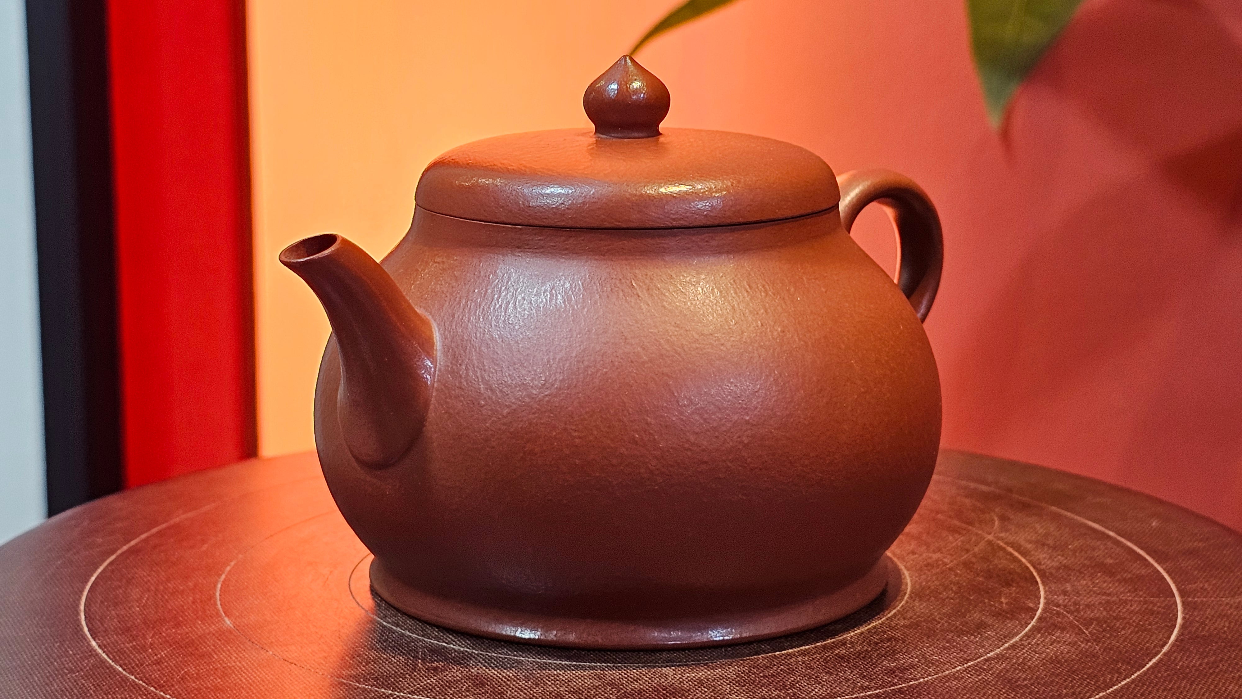 Yi Pin Hu, 170.0ml, Xiao Mei Yao Zhu Ni 小煤窑朱泥,  by Craftsman Chen Yue Fei 陈跃飞 ~!Congratulations to Mr J.G.! 2338hrs 23rd Oct 2025, Denver! CO.