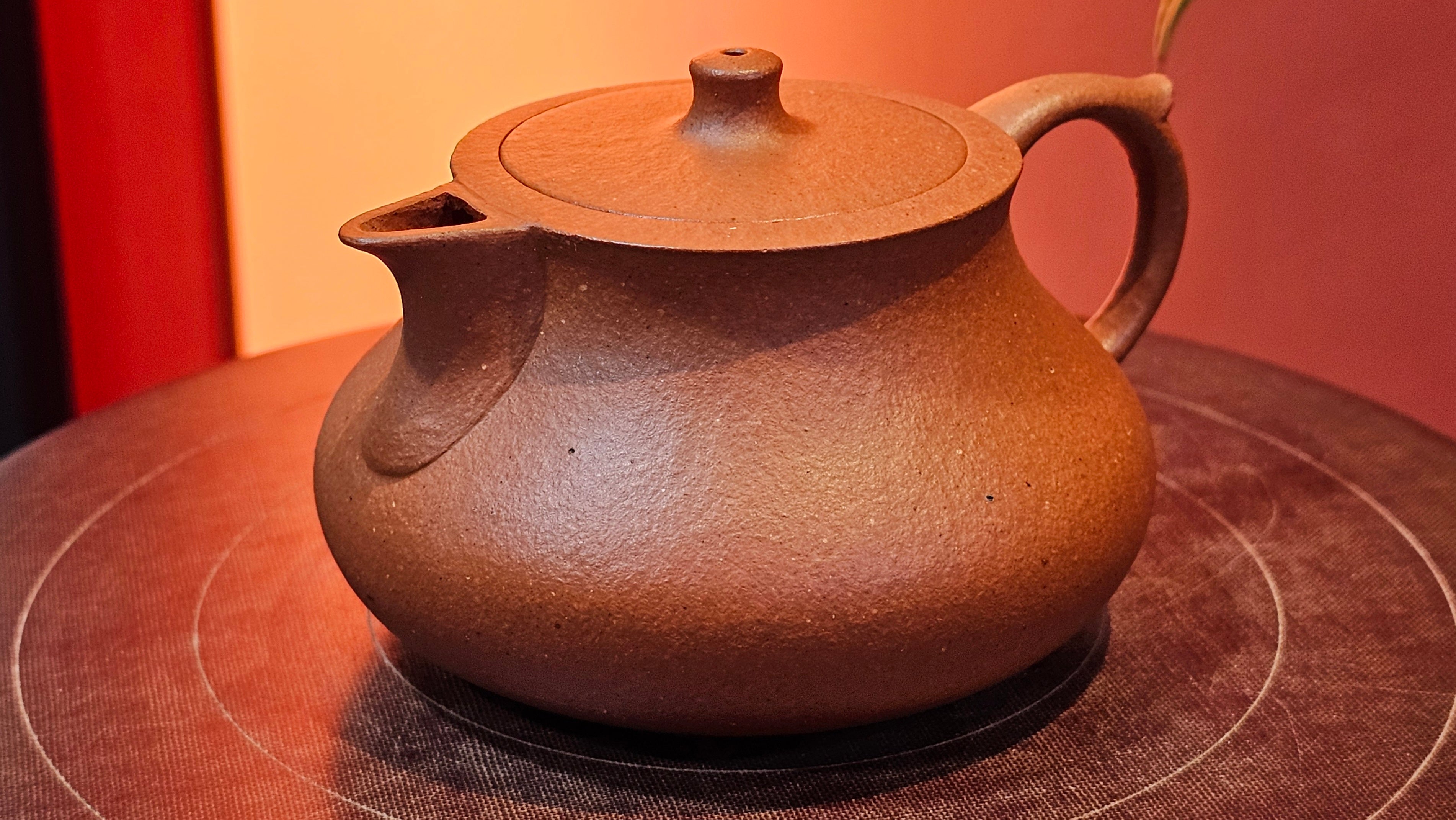 Le Rong 乐荣, 123.0ml, rare Zhu Sha 朱砂 (highest granularity form of ZhuNi), by Craftsman Gu Xiao Ming 顾小明 ~ Congratulations!to Mr S.L.! 2041hrs 13th Oct 2025, Copenhagen, Denmark🇩🇰!