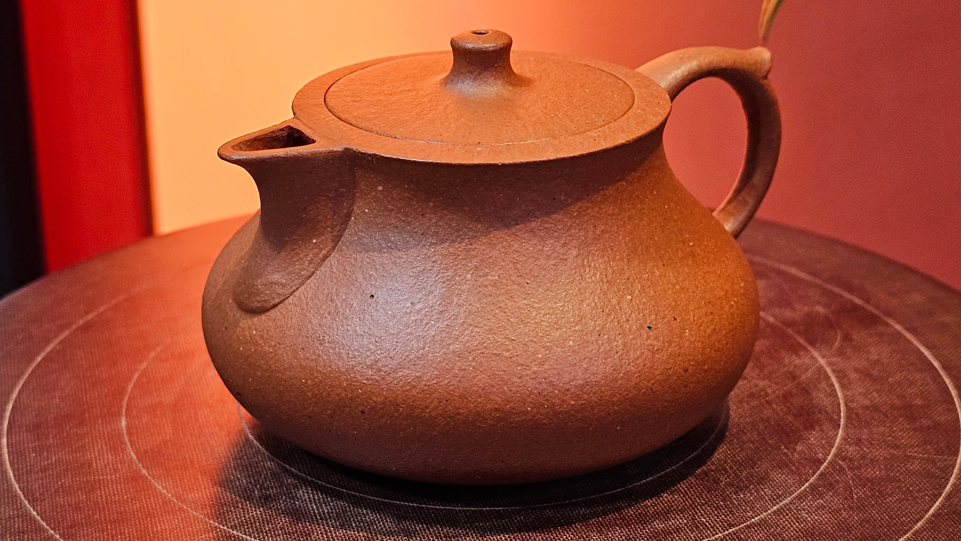 Le Rong 乐荣, 123.0ml, rare Zhu Sha 朱砂 (highest granularity form of ZhuNi), by Craftsman Gu Xiao Ming 顾小明 ~ Congratulations!to Mr S.L.! 2041hrs 13th Oct 2025, Copenhagen, Denmark🇩🇰!