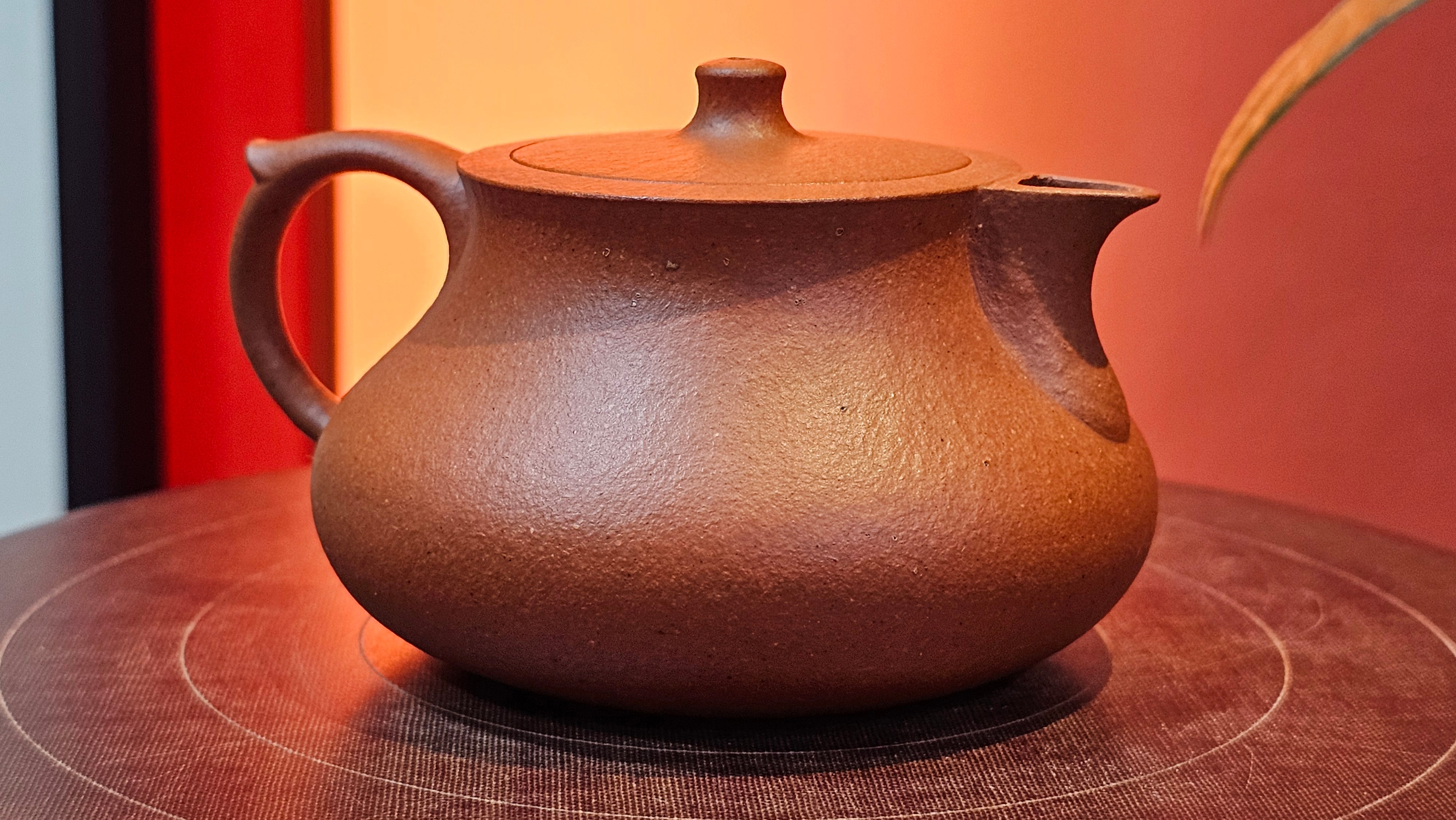 Le Rong 乐荣, 123.0ml, rare Zhu Sha 朱砂 (highest granularity form of ZhuNi), by Craftsman Gu Xiao Ming 顾小明 ~ Congratulations!to Mr S.L.! 2041hrs 13th Oct 2025, Copenhagen, Denmark🇩🇰!