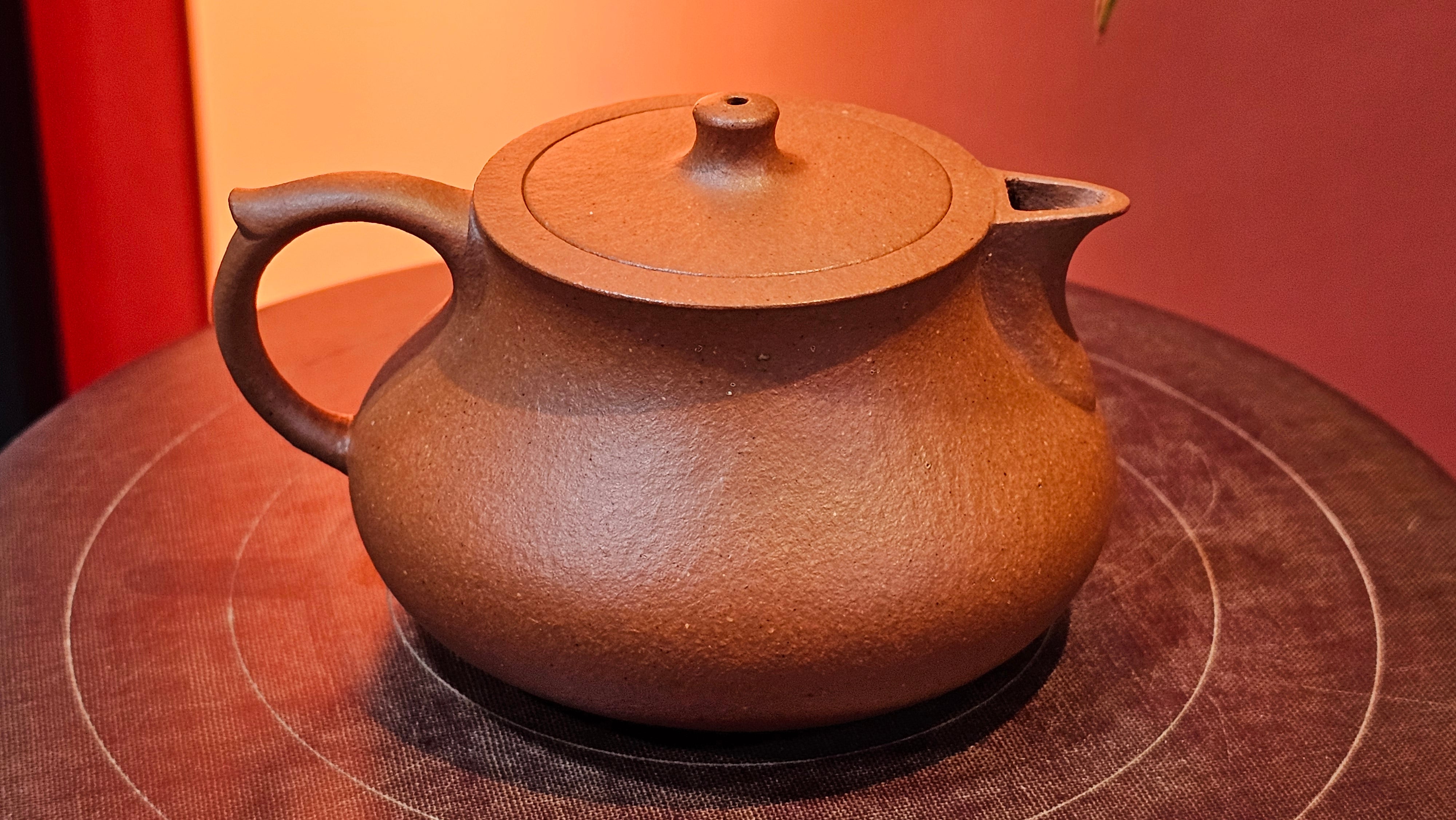 Le Rong 乐荣, 123.0ml, rare Zhu Sha 朱砂 (highest granularity form of ZhuNi), by Craftsman Gu Xiao Ming 顾小明 ~ Congratulations!to Mr S.L.! 2041hrs 13th Oct 2025, Copenhagen, Denmark🇩🇰!