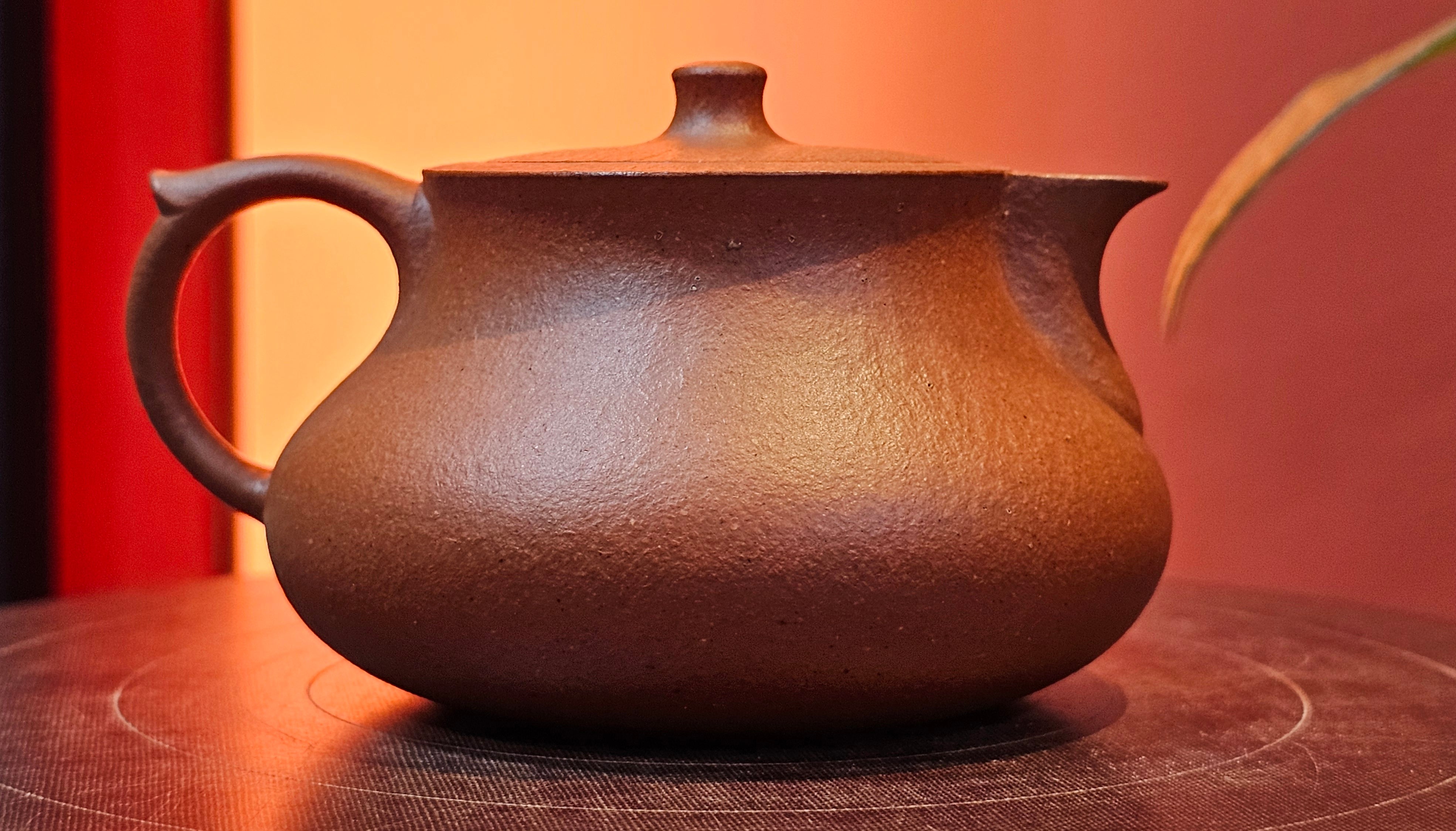 Le Rong 乐荣, 123.0ml, rare Zhu Sha 朱砂 (highest granularity form of ZhuNi), by Craftsman Gu Xiao Ming 顾小明 ~ Congratulations!to Mr S.L.! 2041hrs 13th Oct 2025, Copenhagen, Denmark🇩🇰!