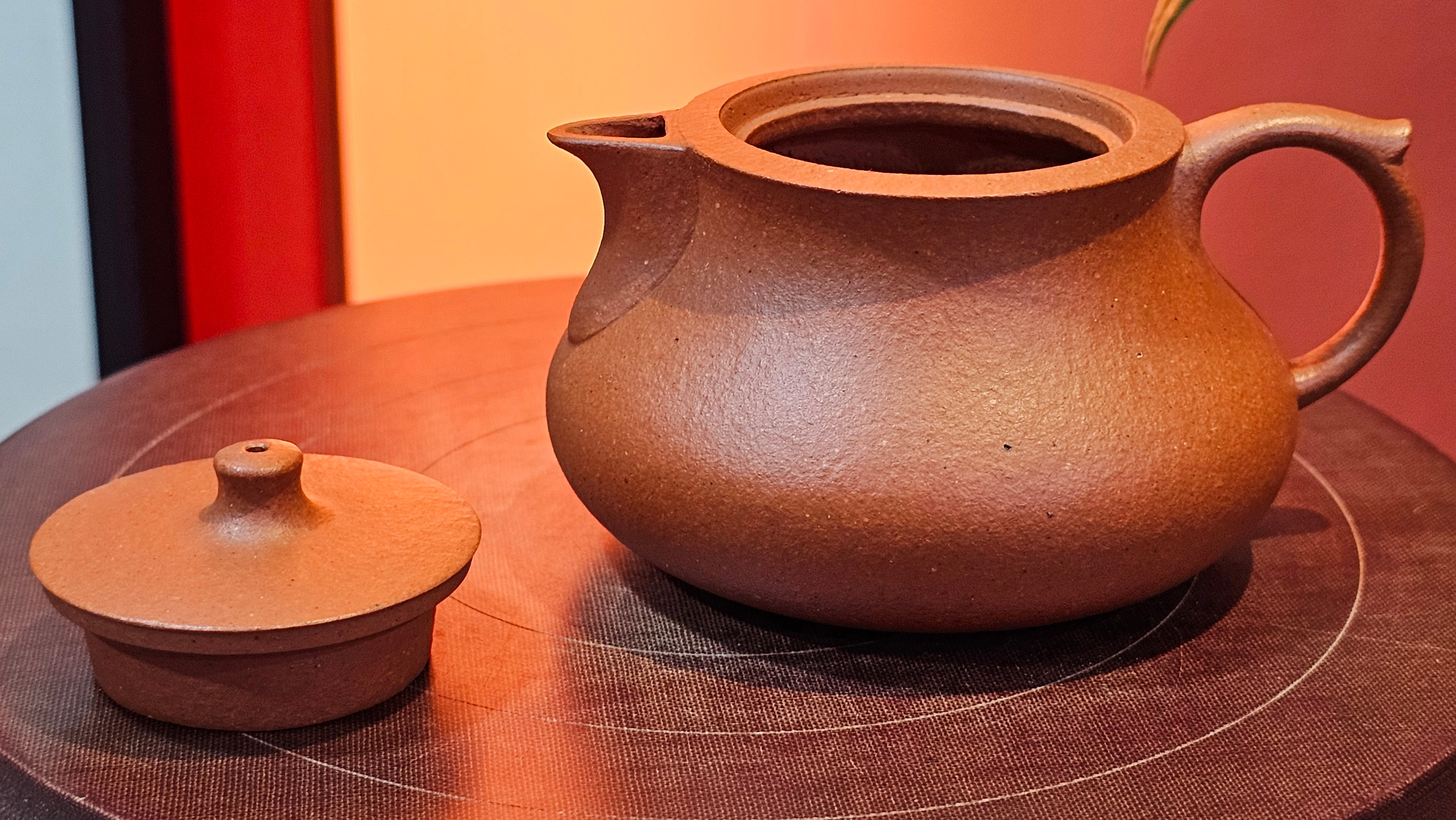 Le Rong 乐荣, 123.0ml, rare Zhu Sha 朱砂 (highest granularity form of ZhuNi), by Craftsman Gu Xiao Ming 顾小明 ~ Congratulations!to Mr S.L.! 2041hrs 13th Oct 2025, Copenhagen, Denmark🇩🇰!