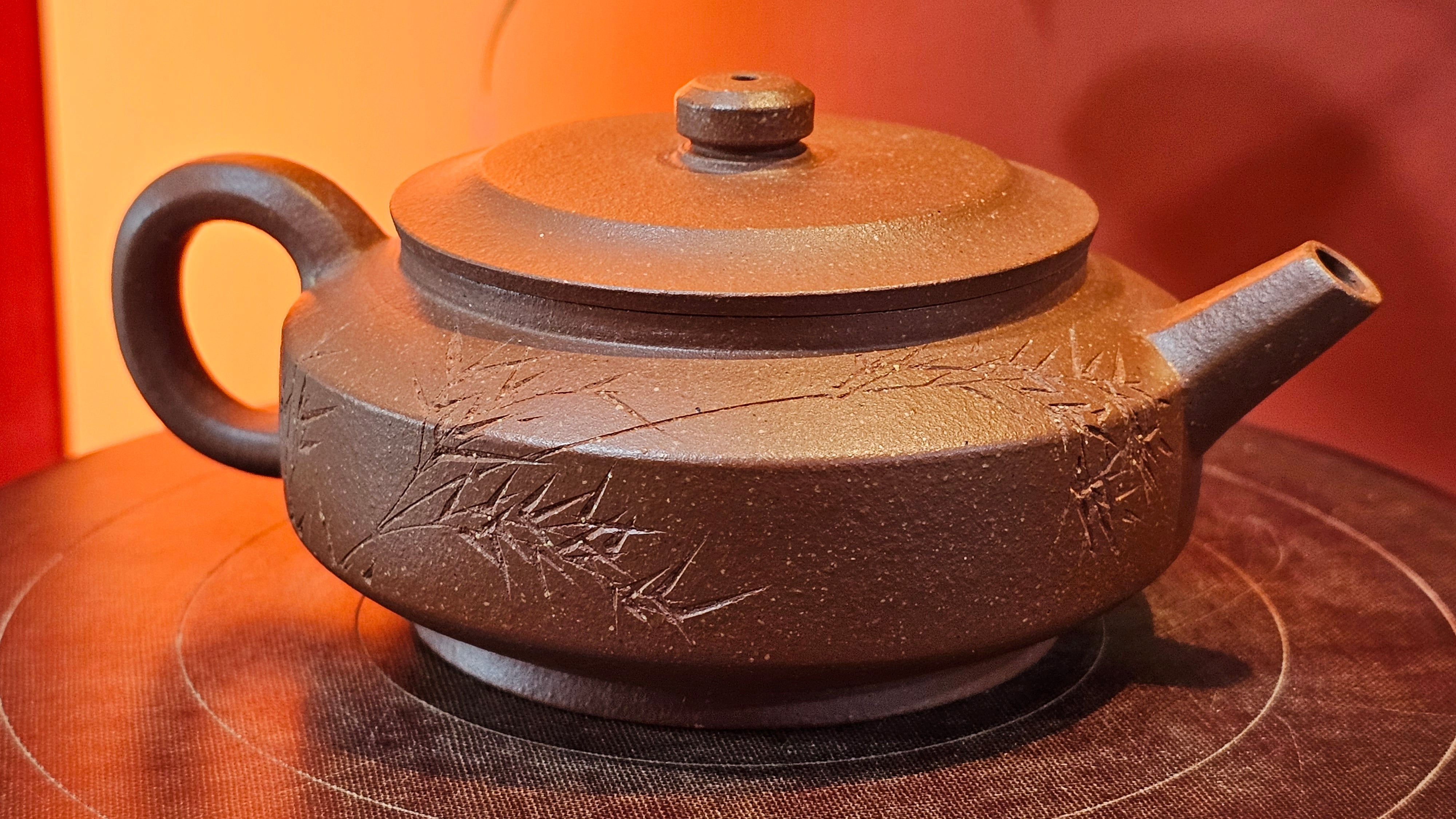 Zhou Pan《周盘》, 167.1ml, Hong Jiang Po Ni 红降坡泥, by Craftsman Zhu Shu 朱舒!~Engraving of Bamboos and Verse by Craftsman Mu Shan 牧山 ~!Congratulations to Mr B.A.! 0940hrs 29th Oct 2025, London,🏴󠁧󠁢󠁥󠁮󠁧󠁿U.K.!